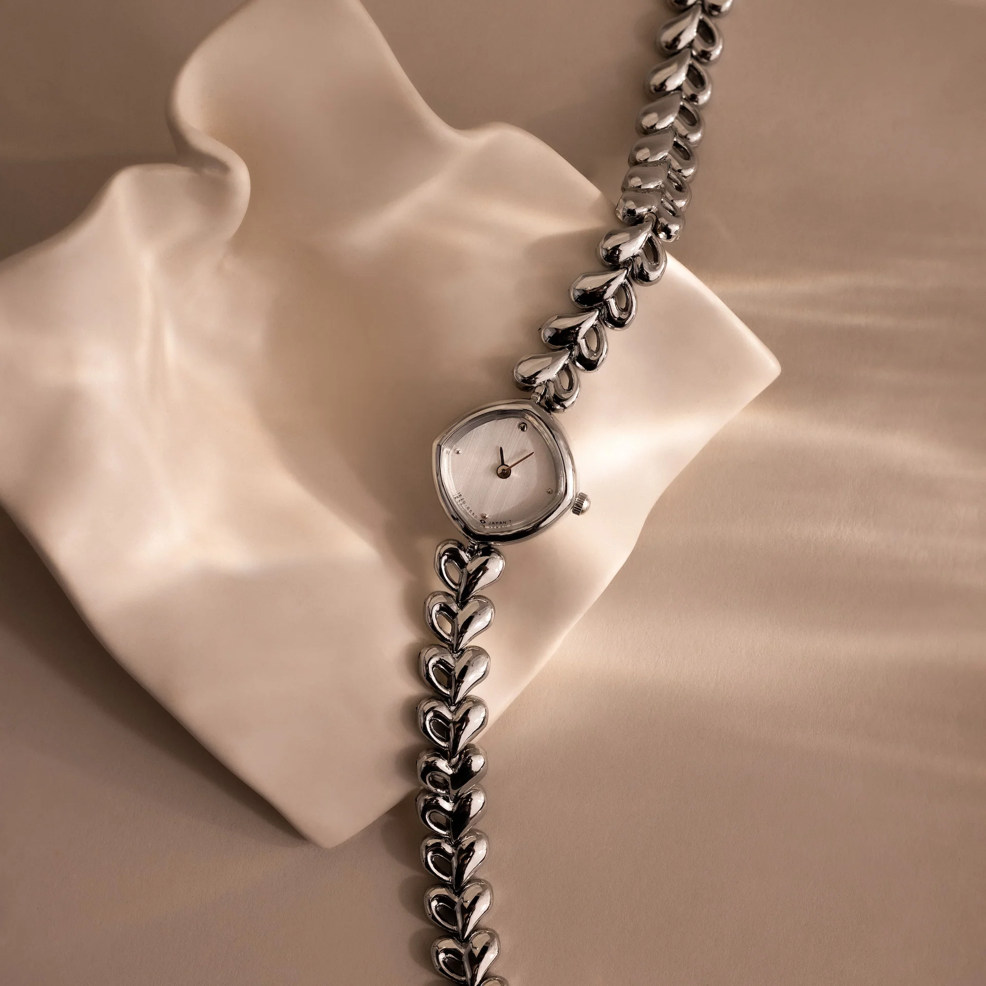 Heart Link Timepiece in Silver - Image 3