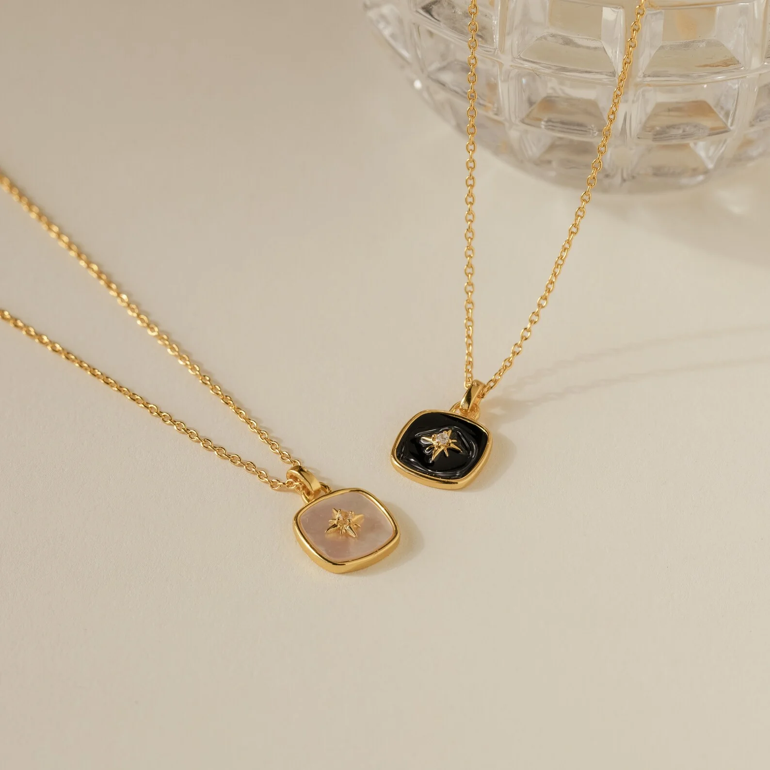 Hermoine Pendant Necklace - Image 8