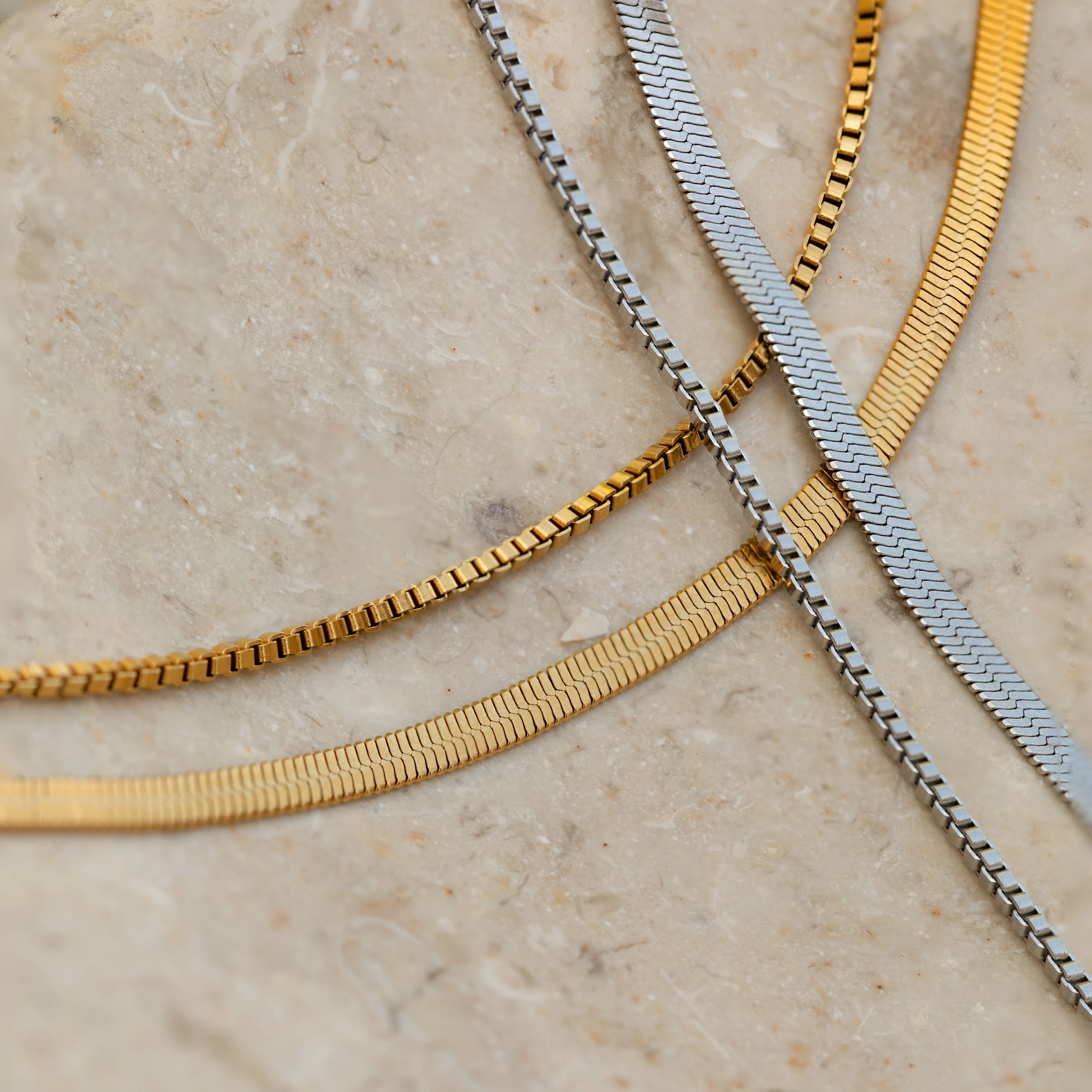 Herringbone Duo Chain Necklace - Image 8