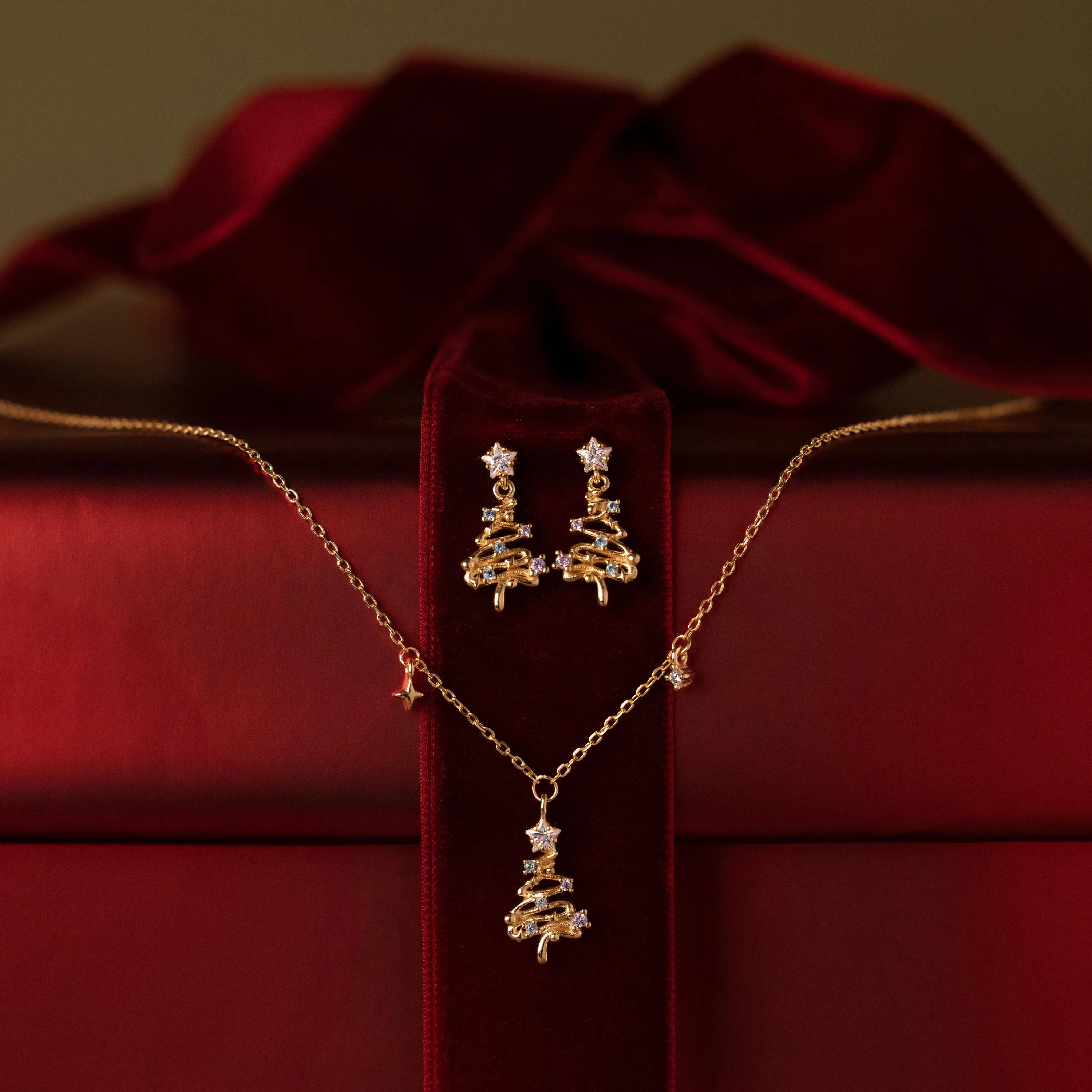 Holiday Diamond Tree Necklace - Image 4