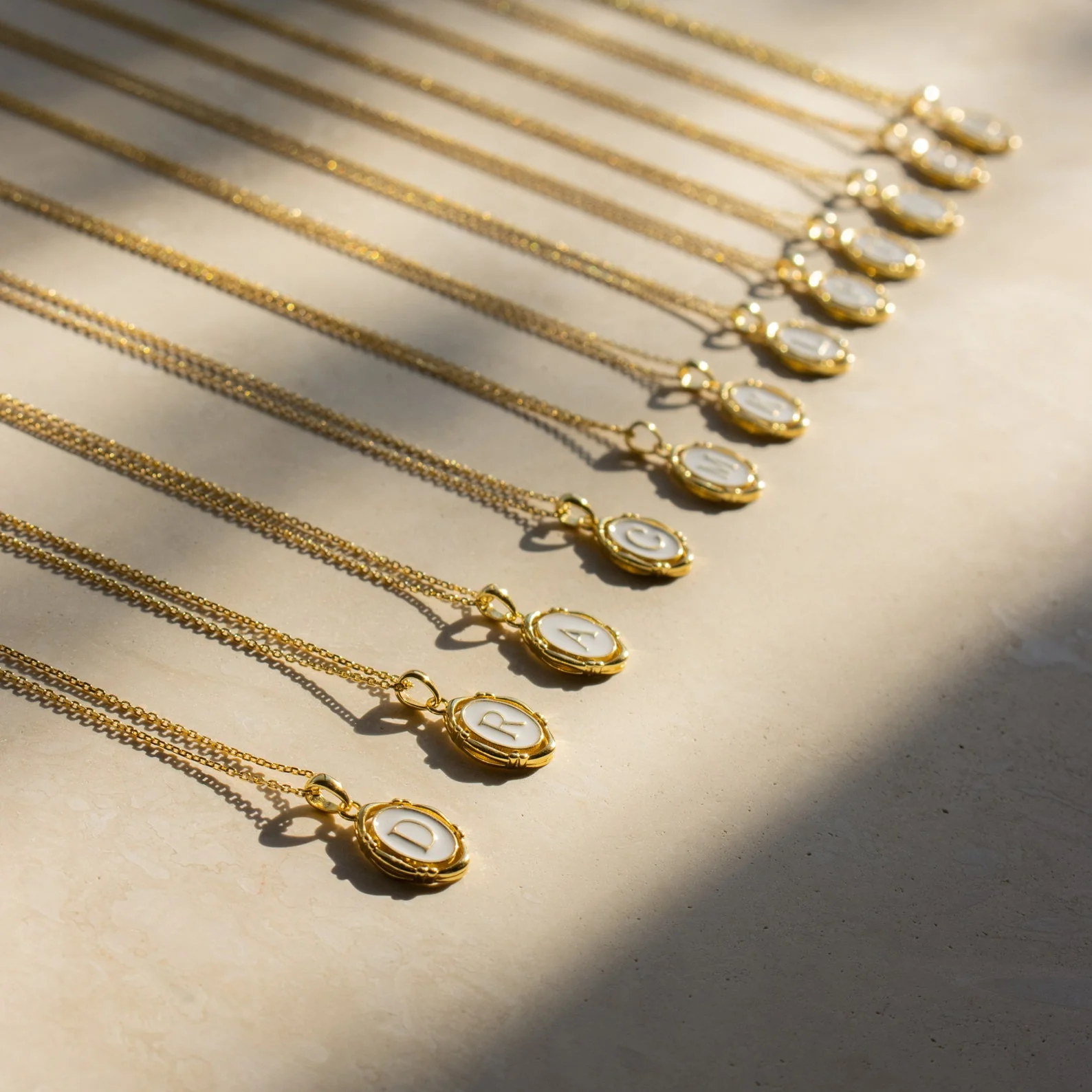 Initial Pendant Necklace in 18K Gold - Image 5