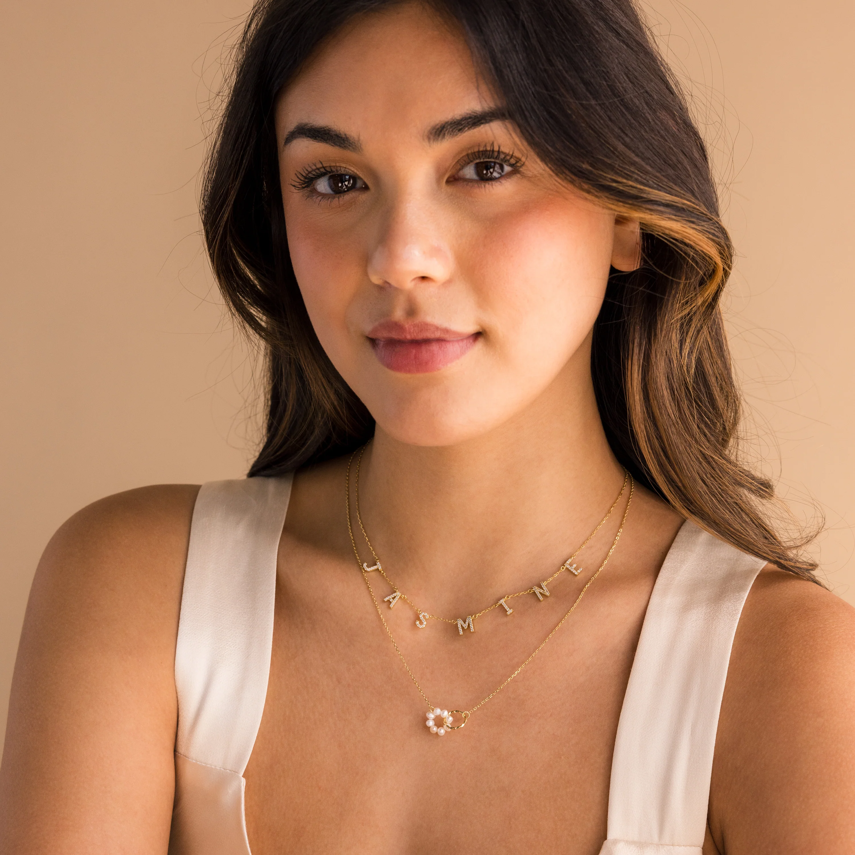 Interlocking Pearl Necklace - Image 10