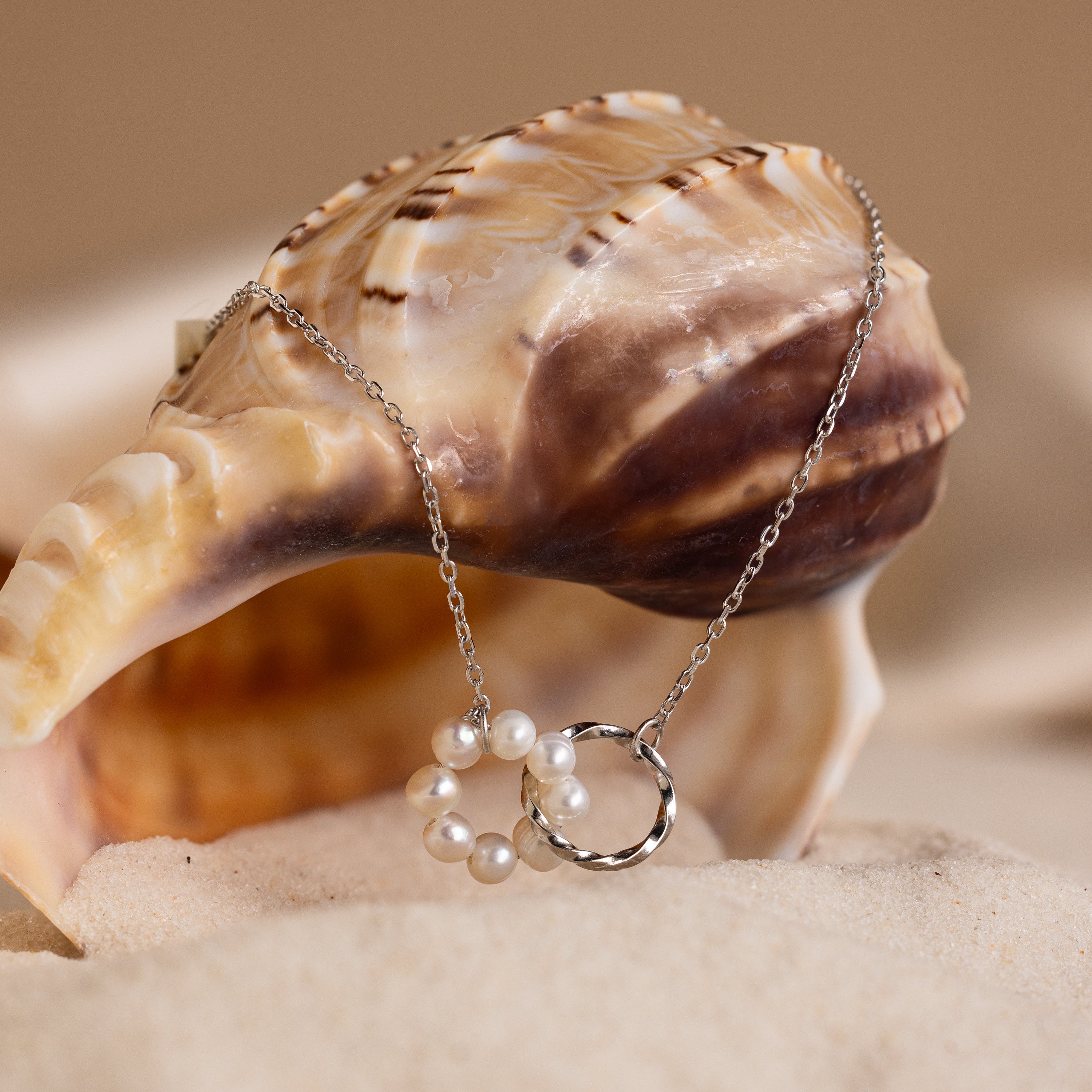 Interlocking Pearl Necklace - Image 5