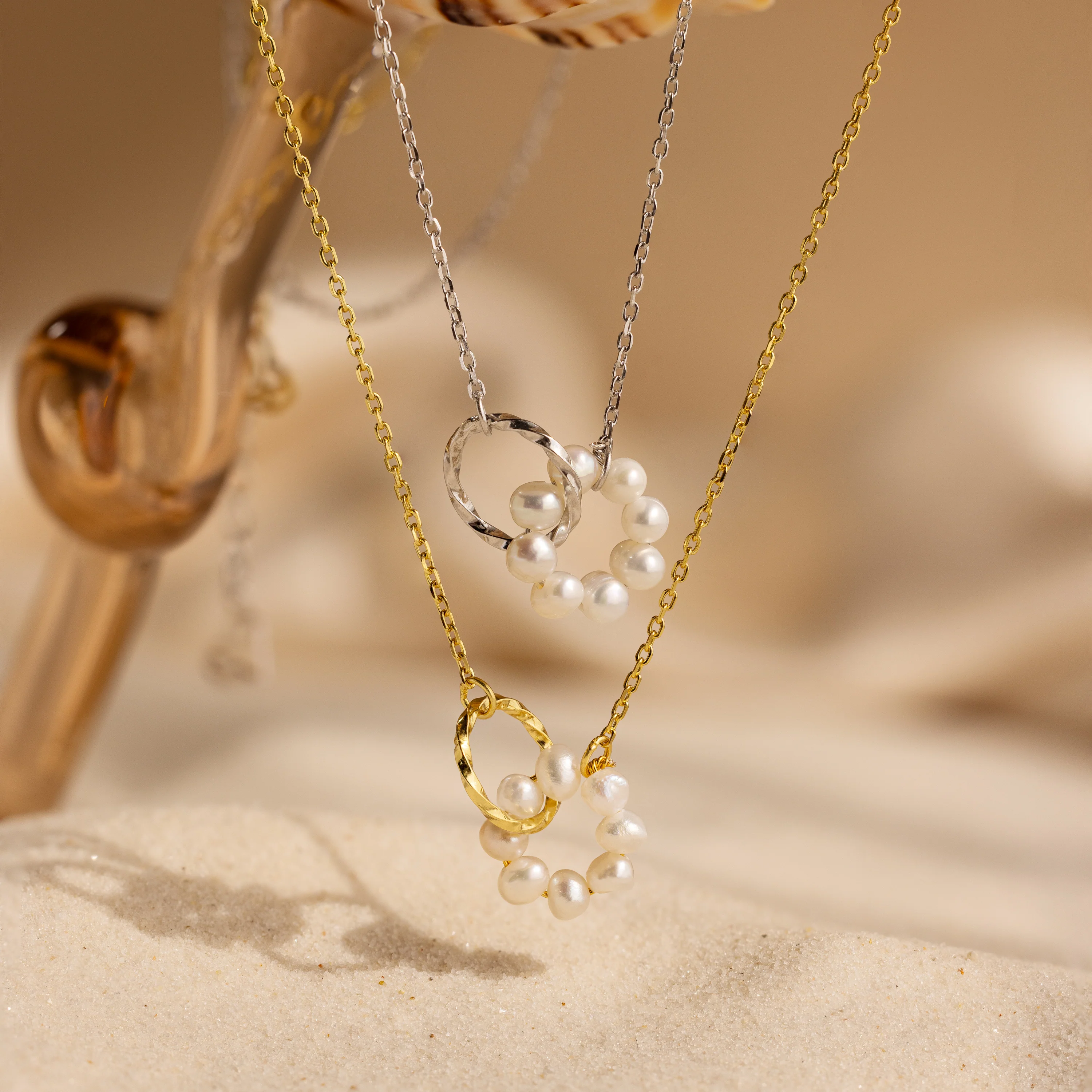 Interlocking Pearl Necklace - Image 7