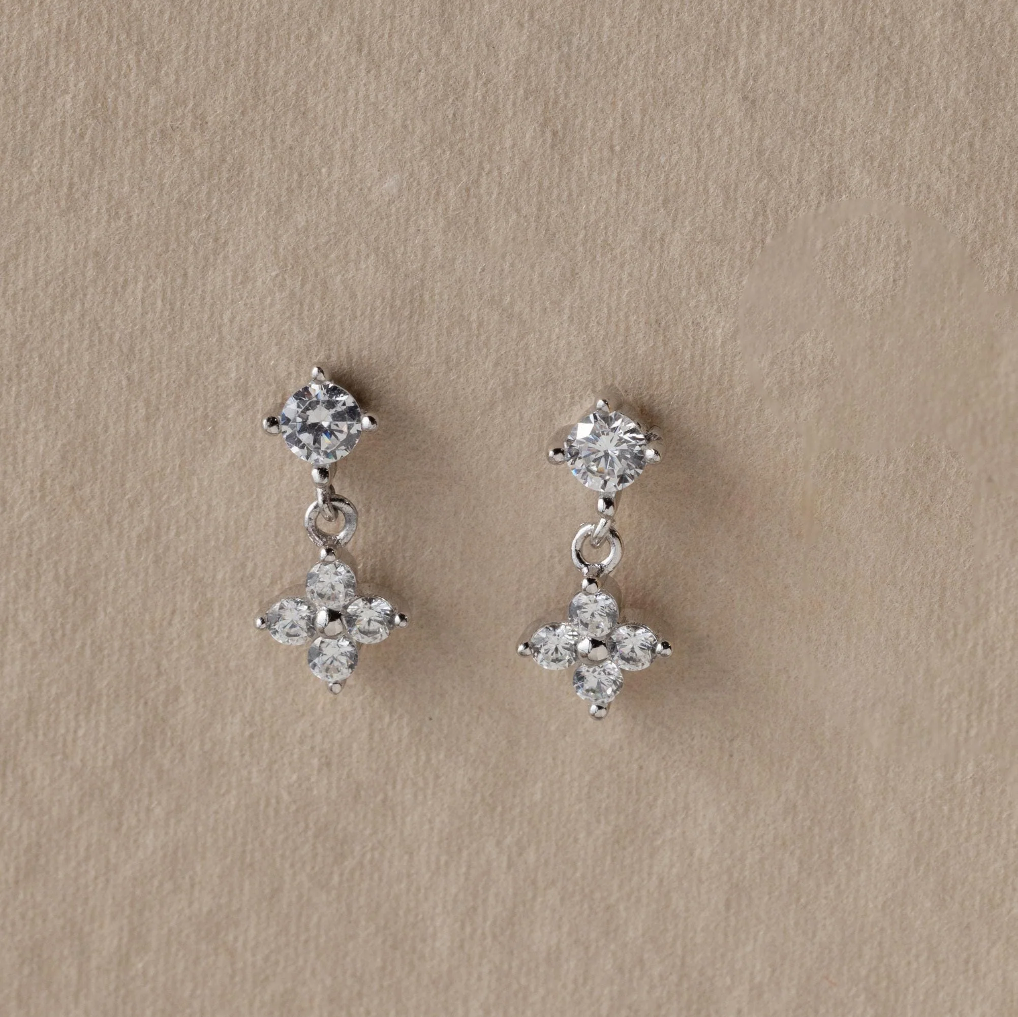 Ivy Flower Flat Back Studs - Image 4