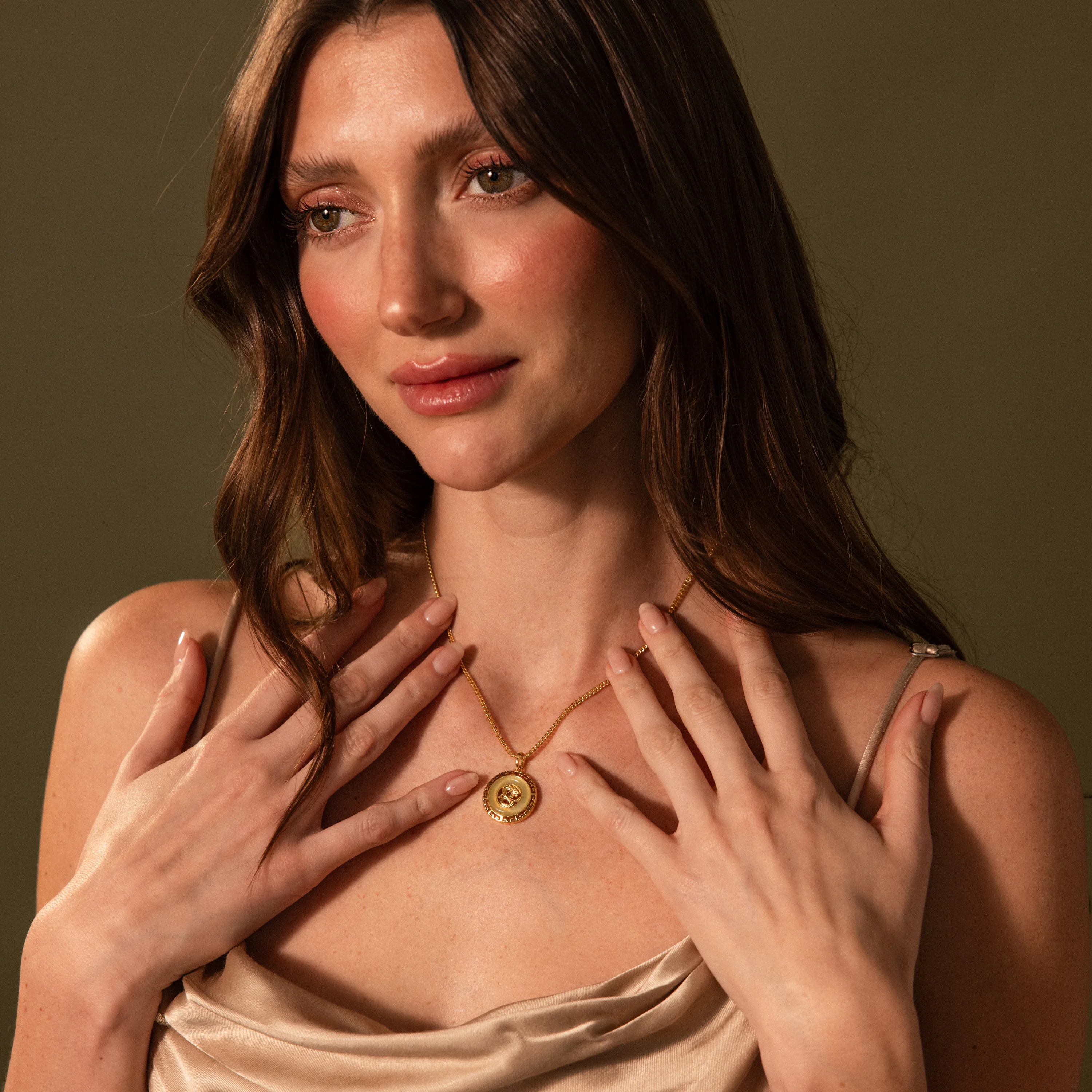 Jade Dragon Fortune Necklace in 18K Gold - Image 4