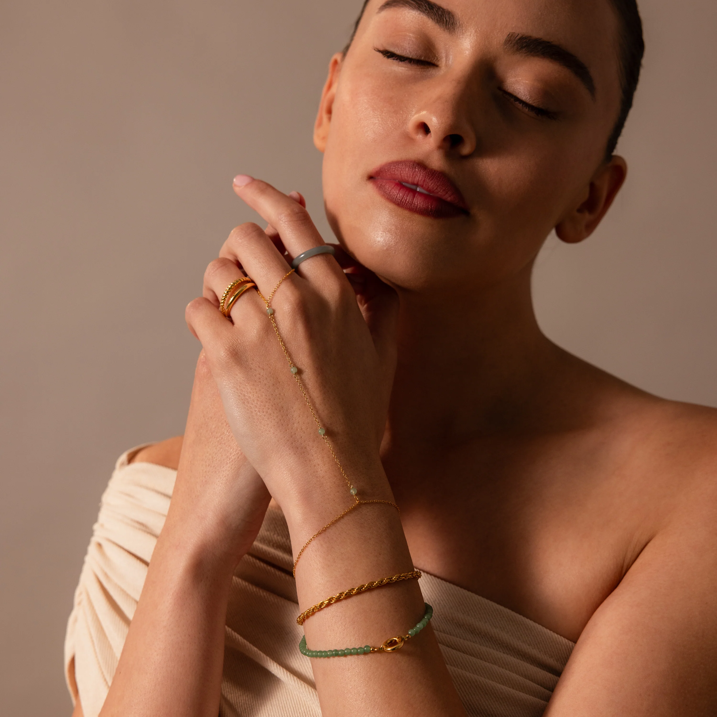 Jade Hand Chain Bracelet - Image 8