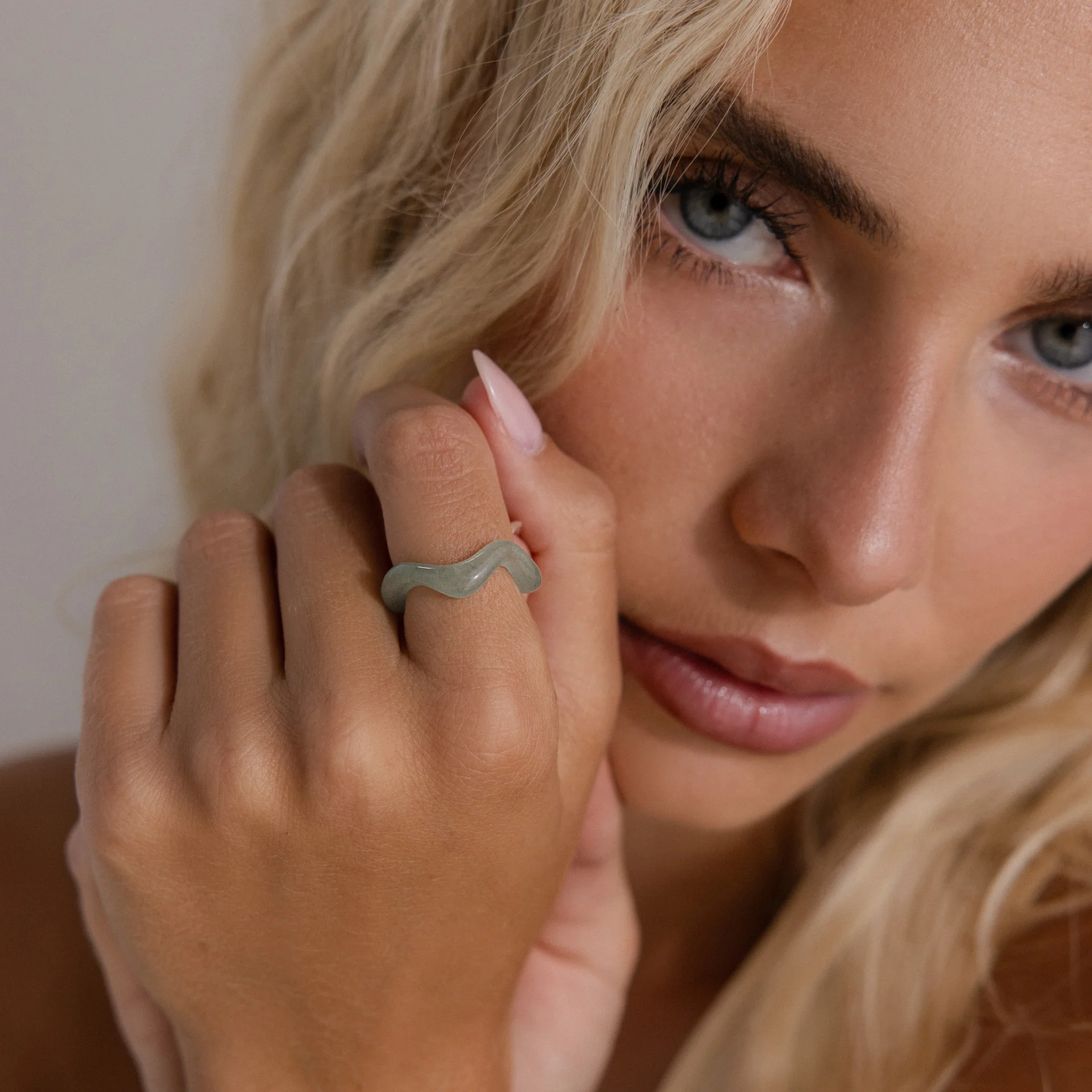 Jade Wave Ring - Image 4