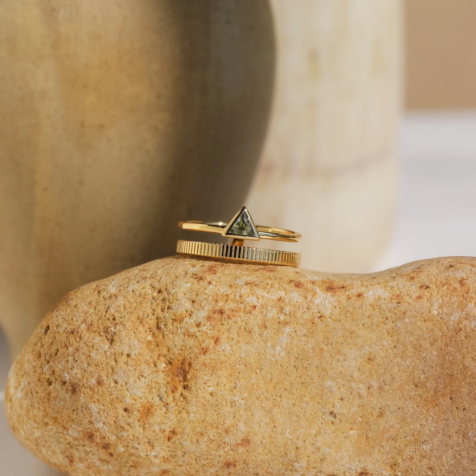 Jaida Peridot Duo Ring - Image 9