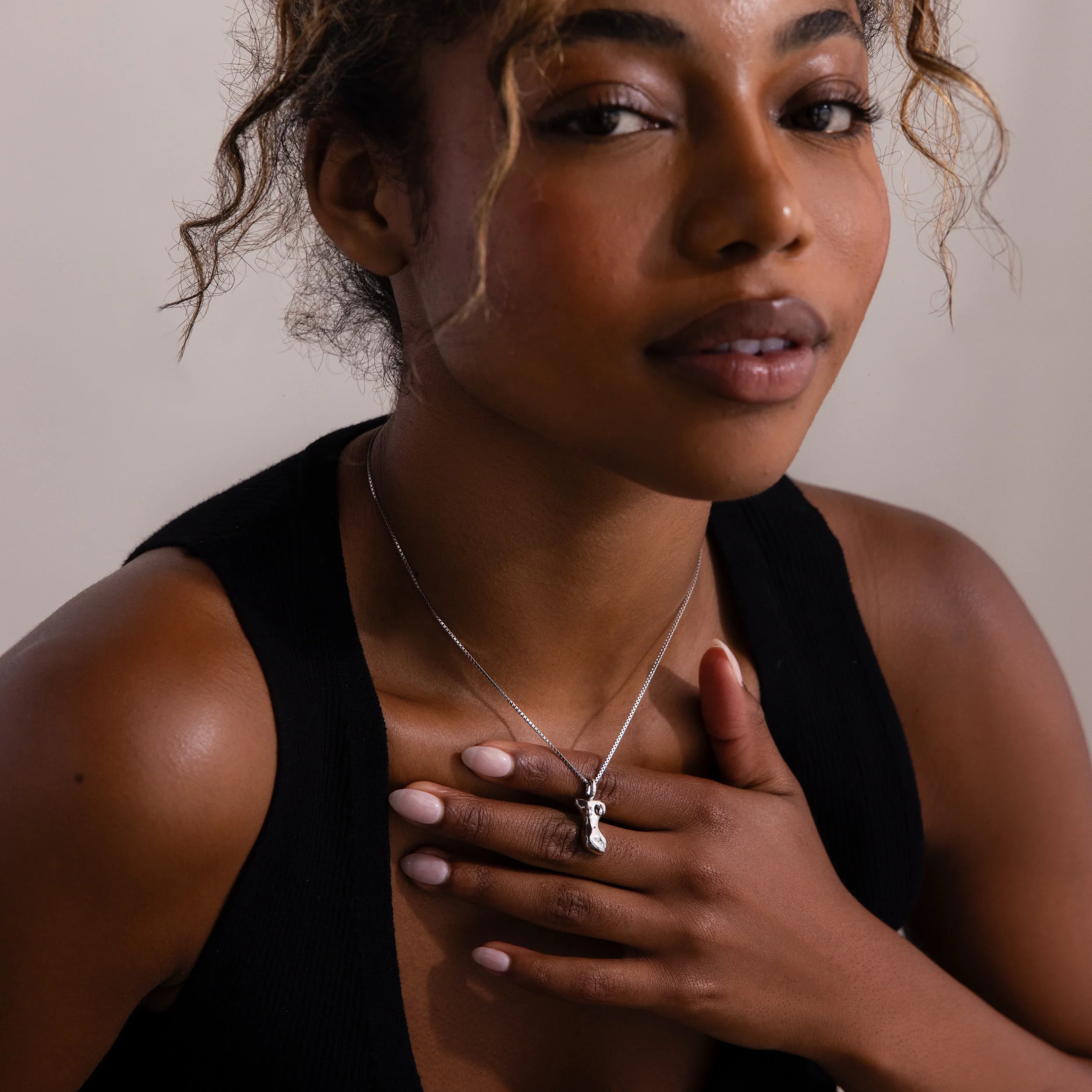 Kinn Body Necklace - Image 8