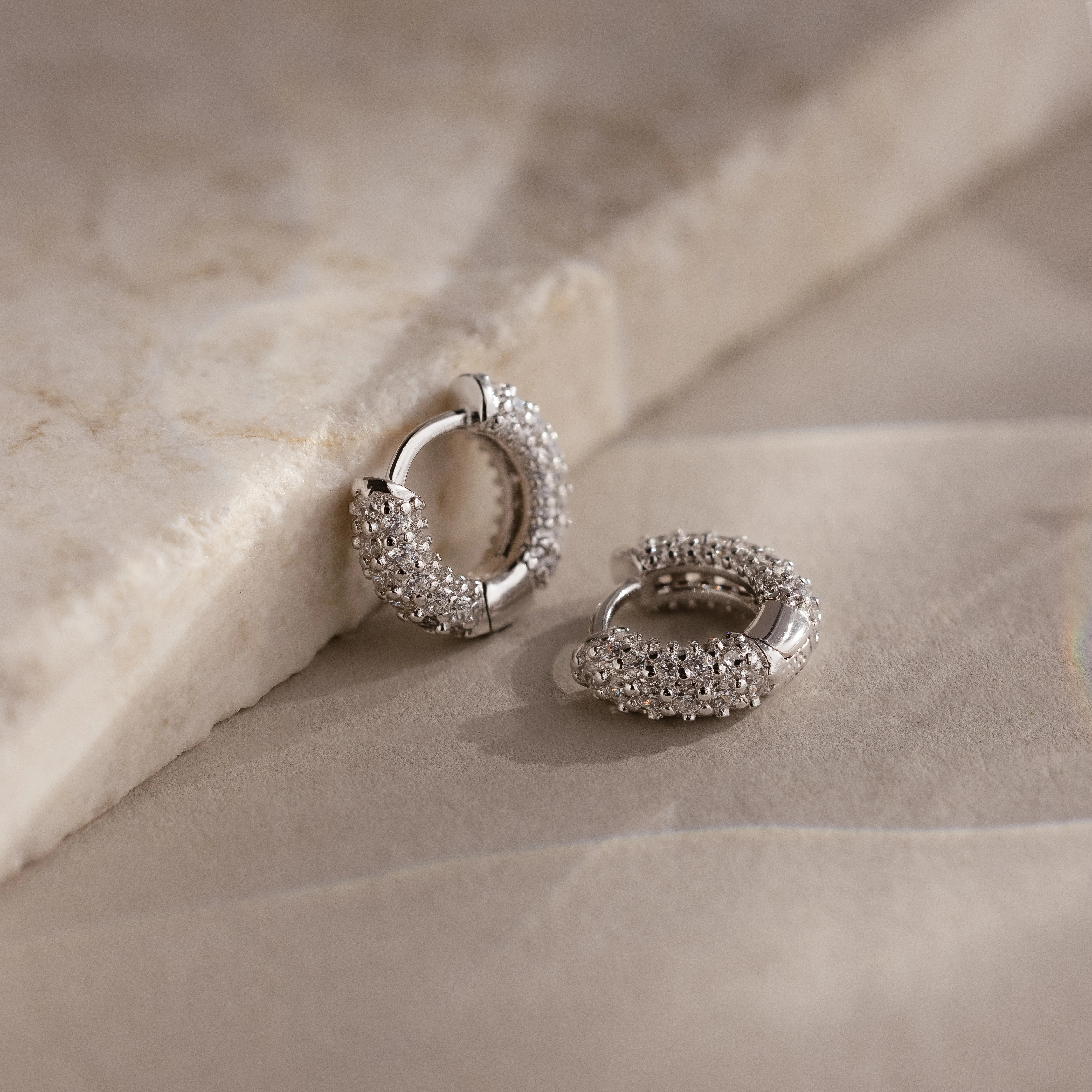 Kira Pave Huggies - Image 6