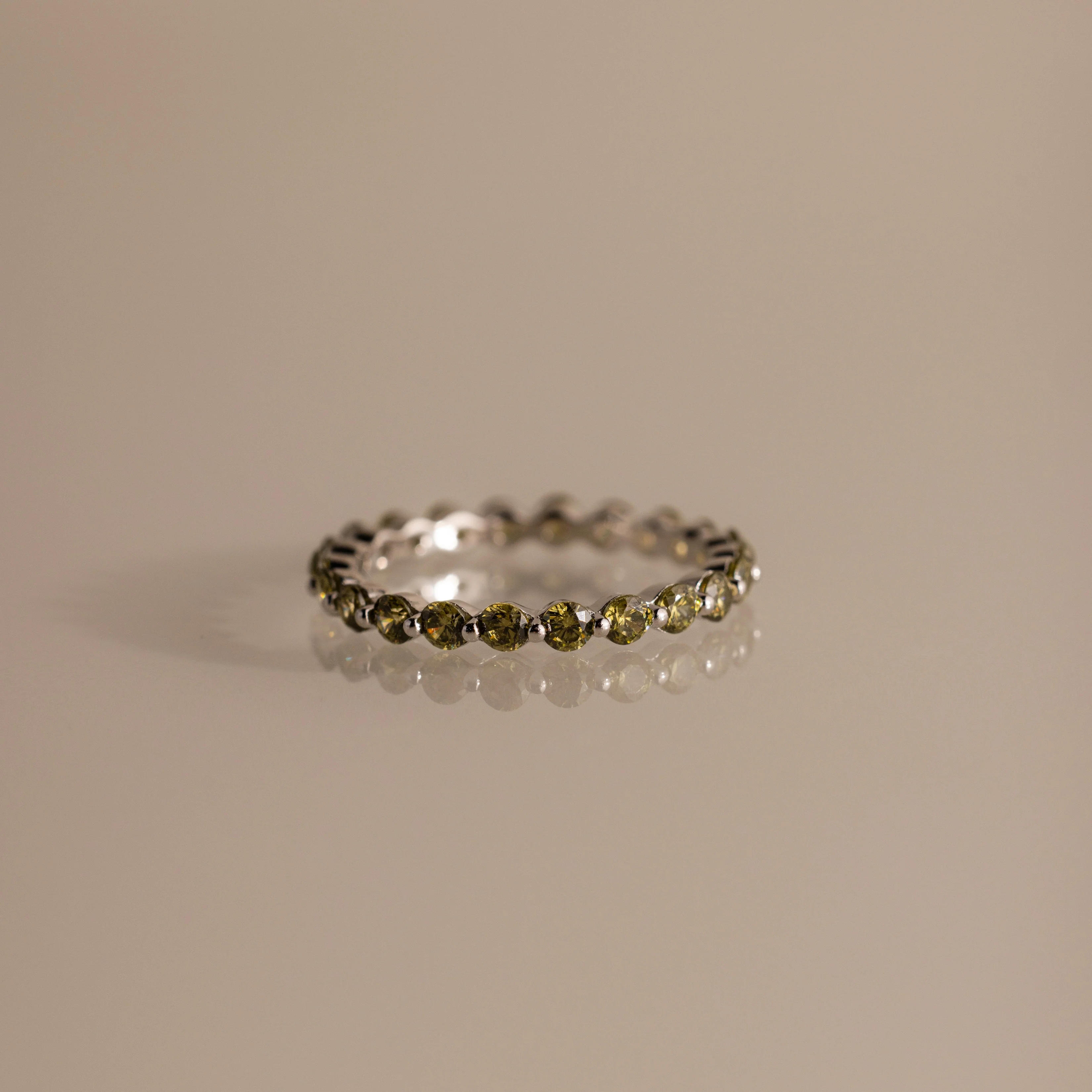 Lace Eternity Peridot Ring - Image 3