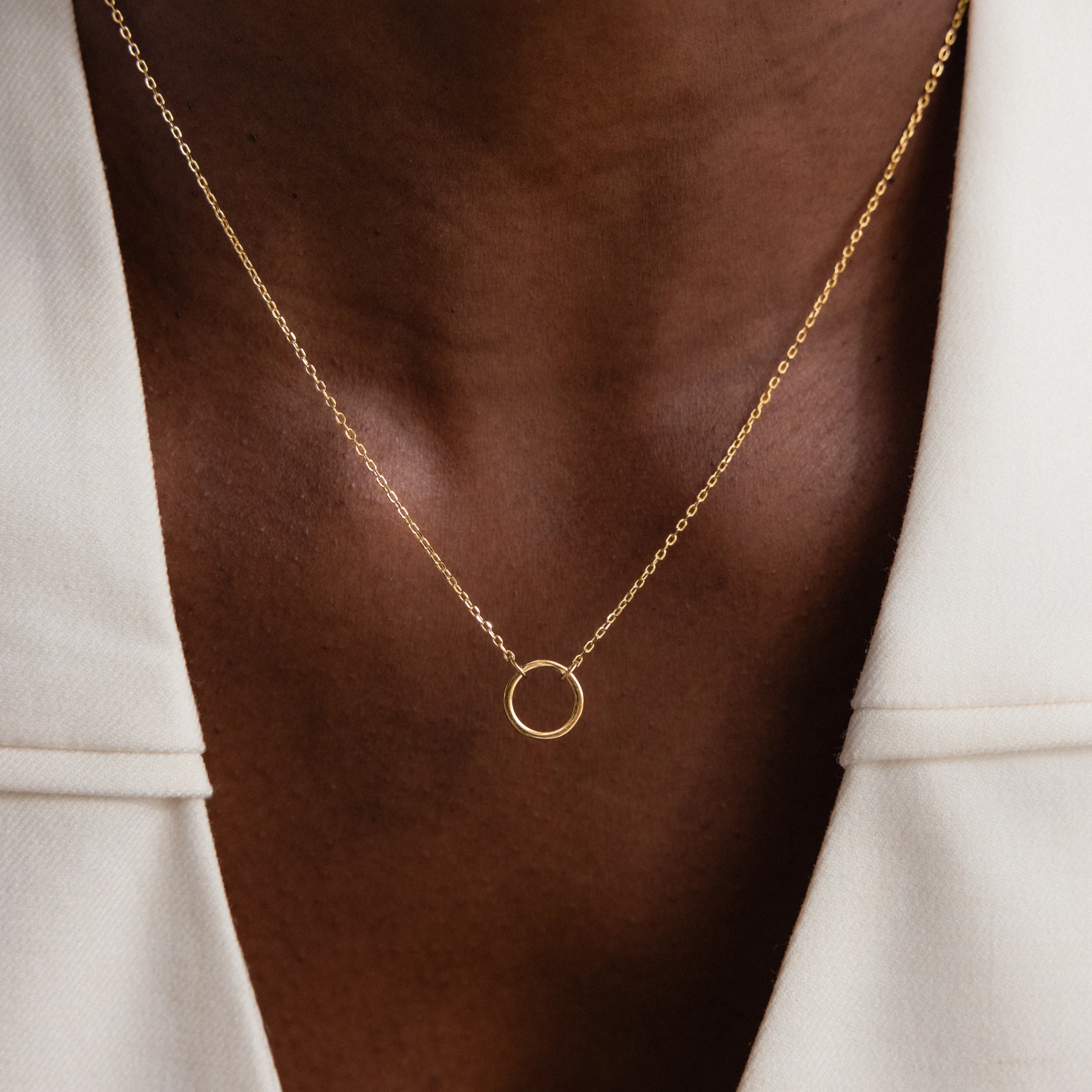 Large Rolo Clasp Necklace in 18K Gold - Image 2