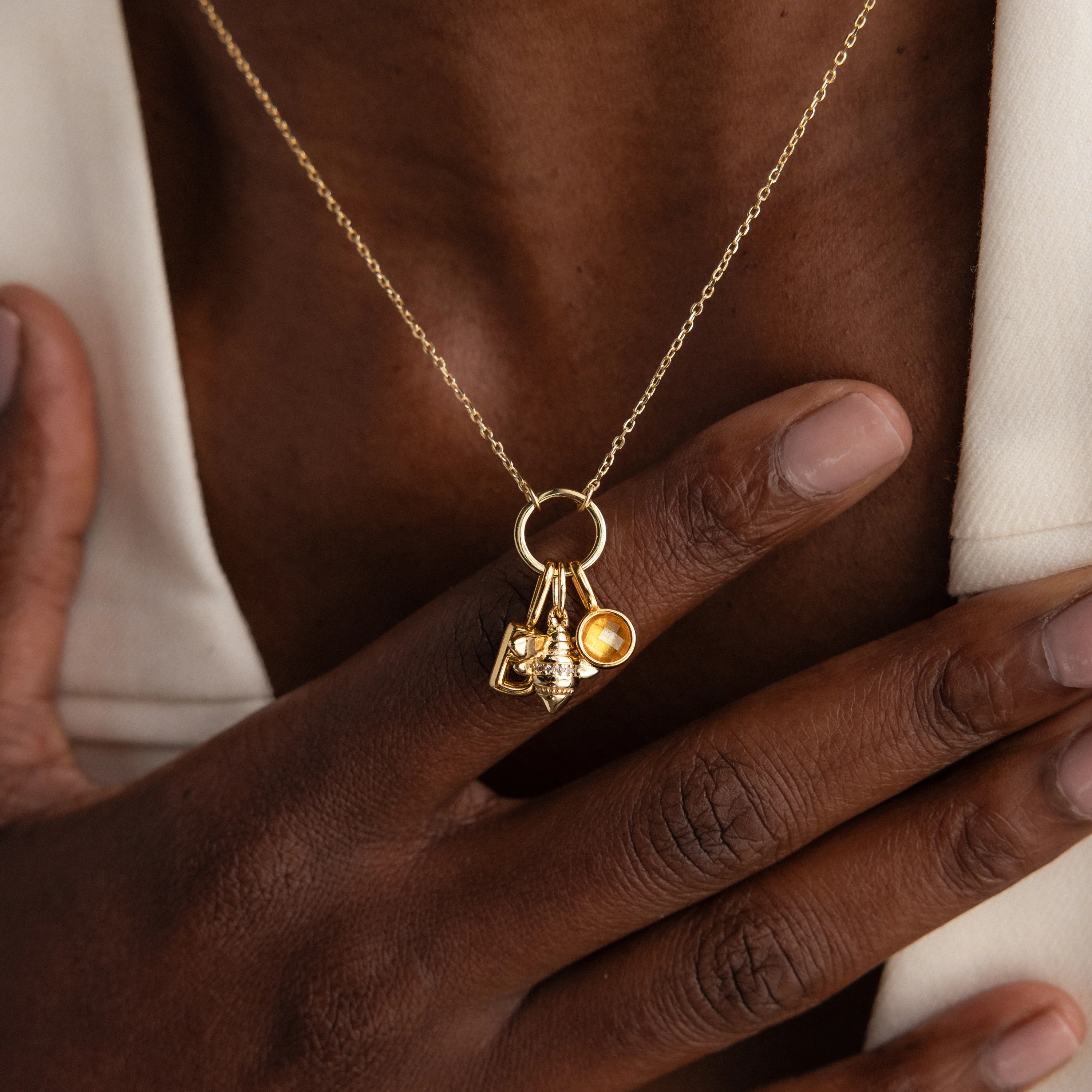 Large Rolo Clasp Necklace in 18K Gold - Image 6