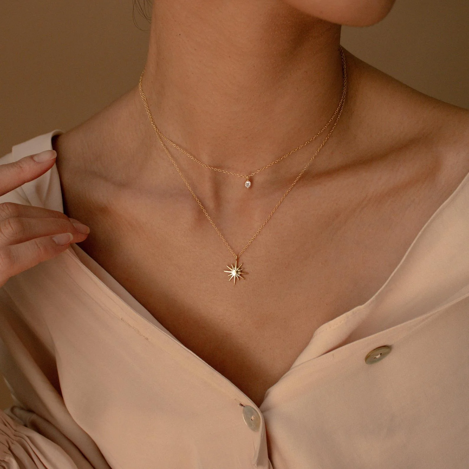 Laura Starburst Duo Necklace in 18K Gold - Image 4