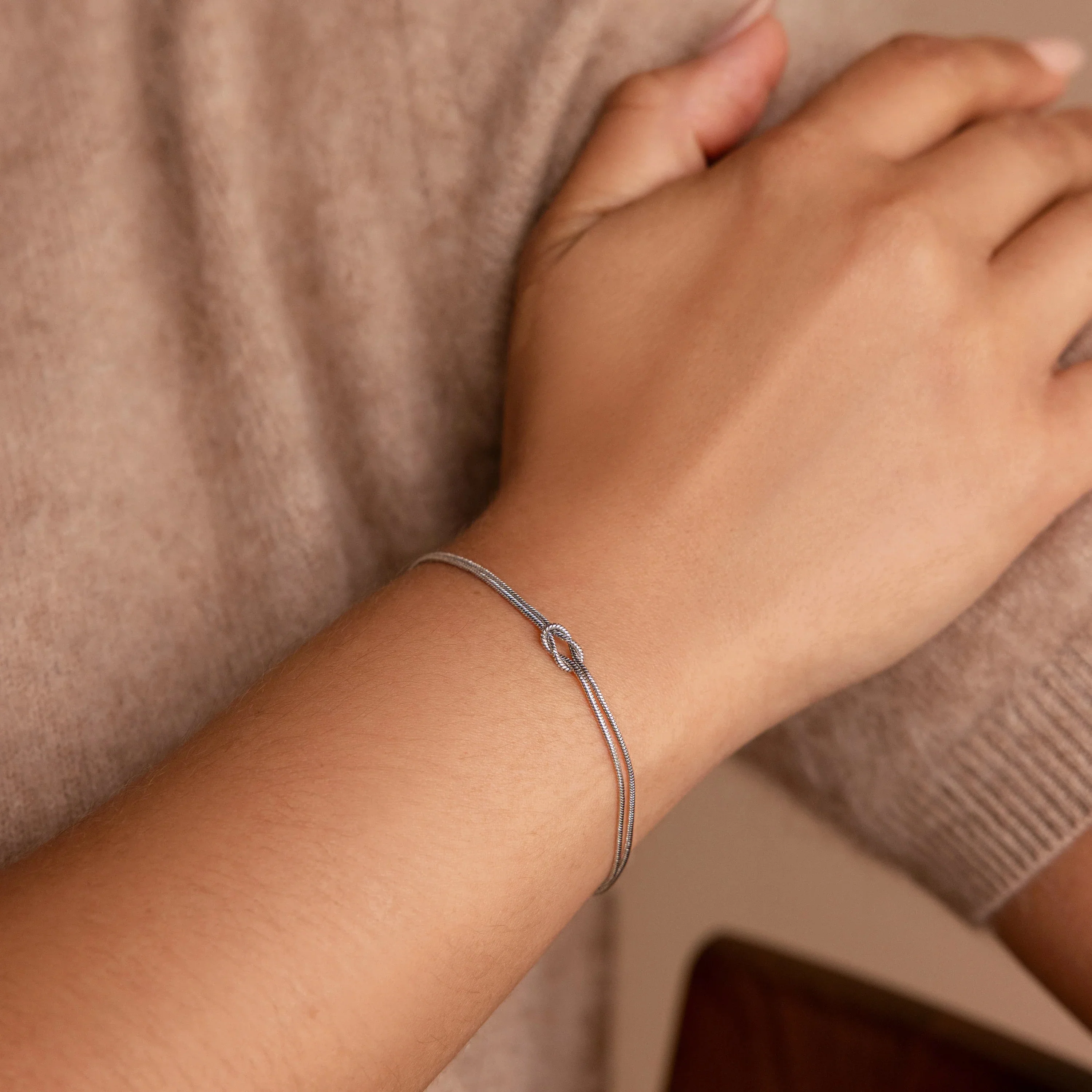 Love Knot Bracelet - Image 4