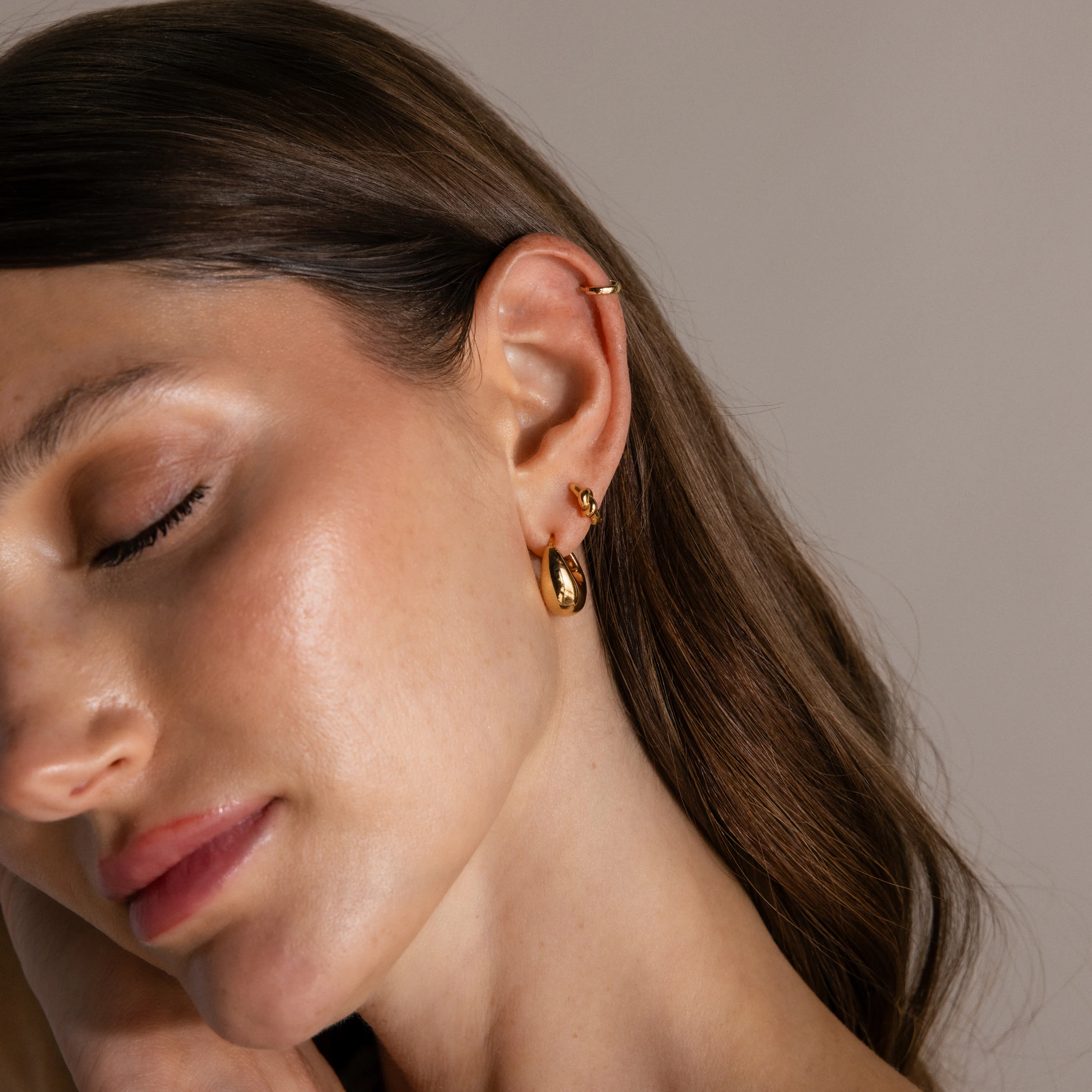 Love Knot Huggies in 18K Gold - Image 8