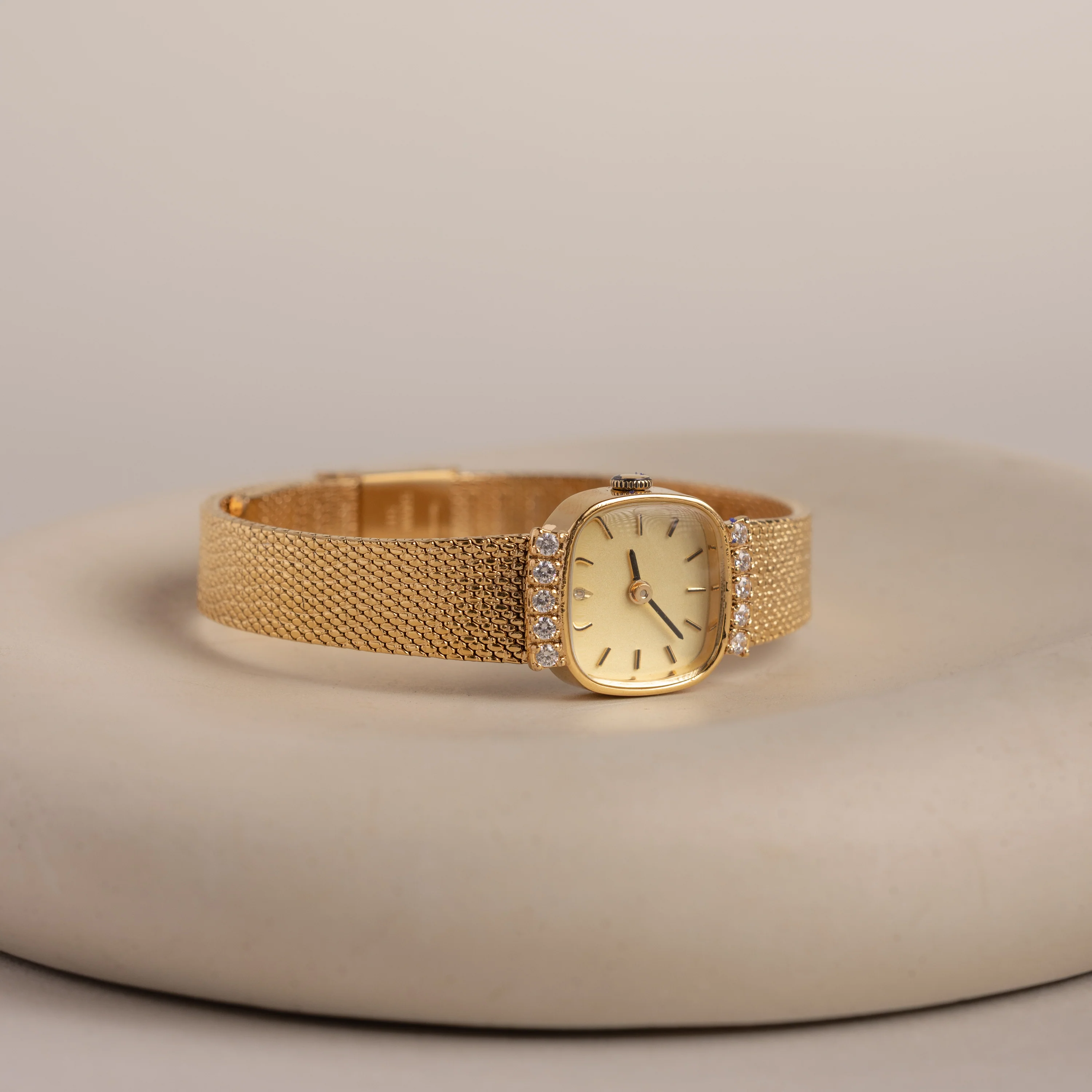 Luxe Square Timepiece - Image 6