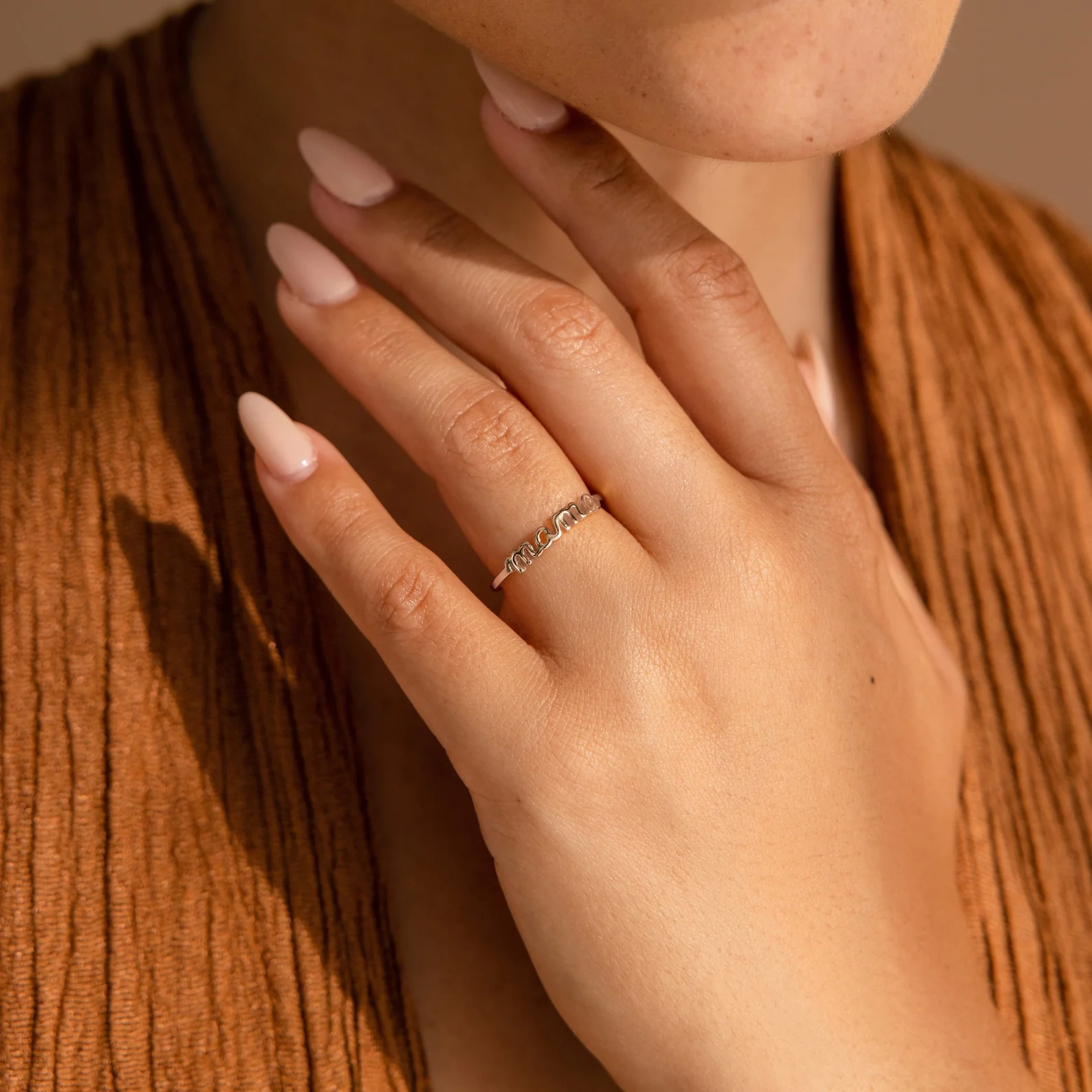 Dainty Mama Ring - Image 6