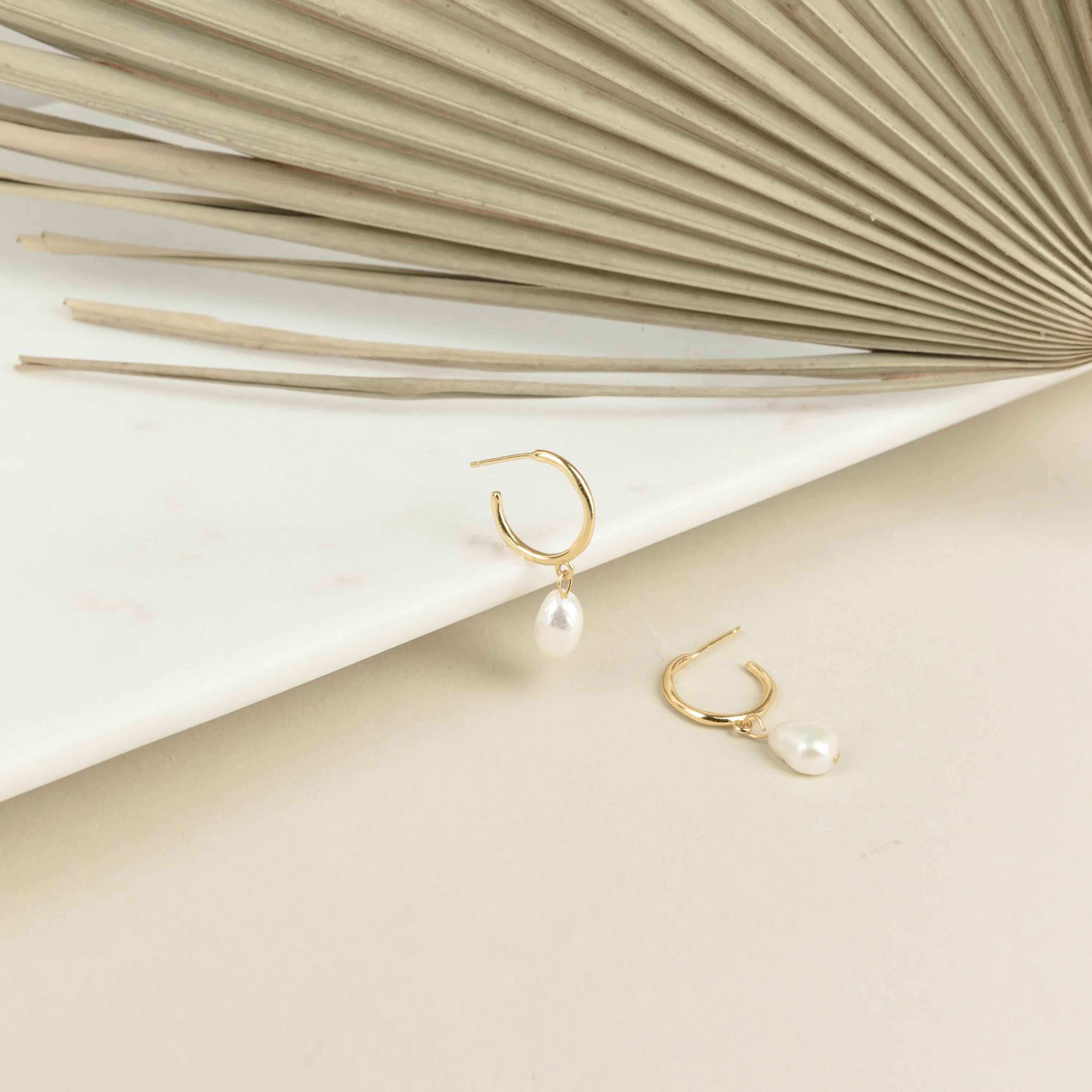 Margot Pearl Hoops in 18K Gold - Image 5