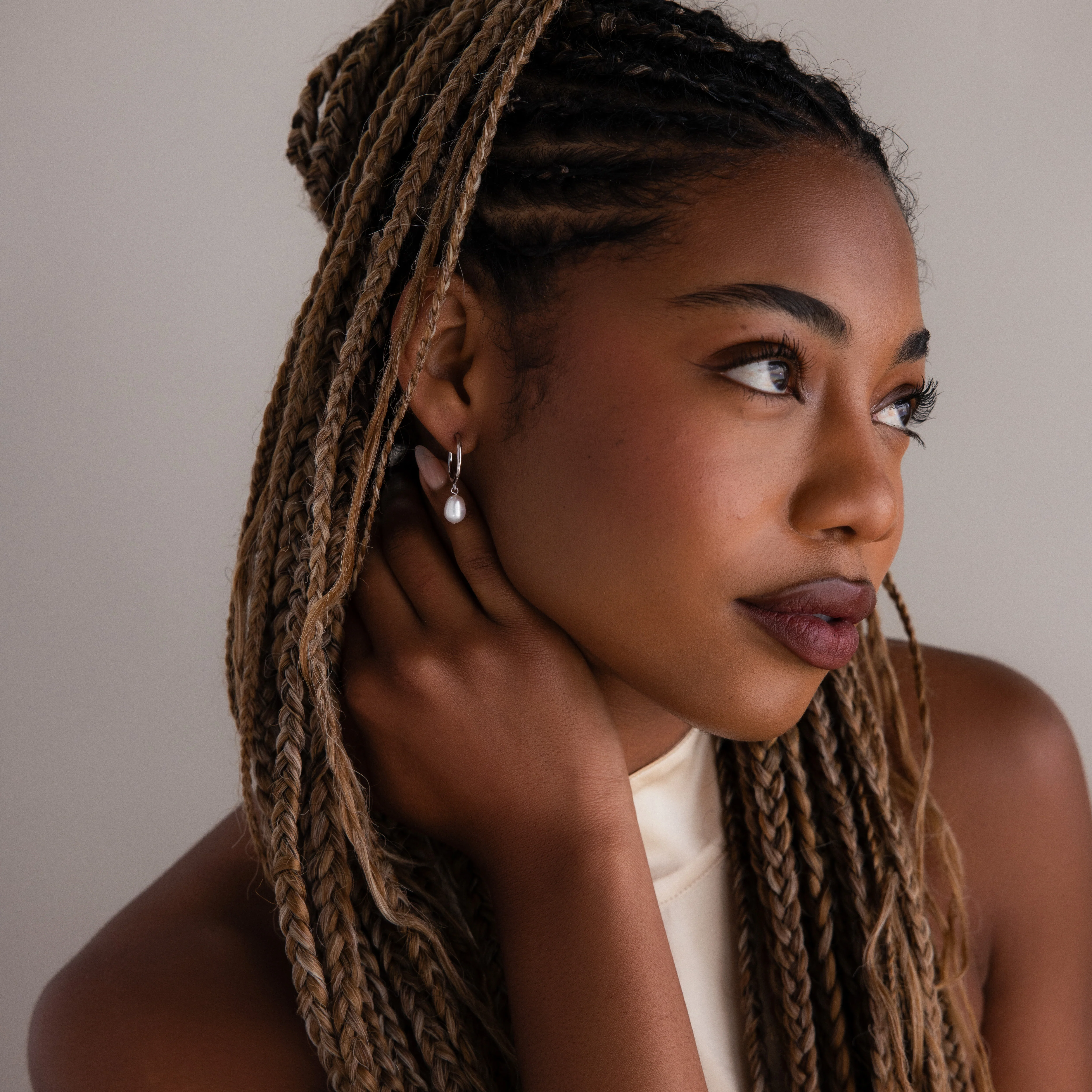 Margot Pearl Hoops in Silver - Image 5