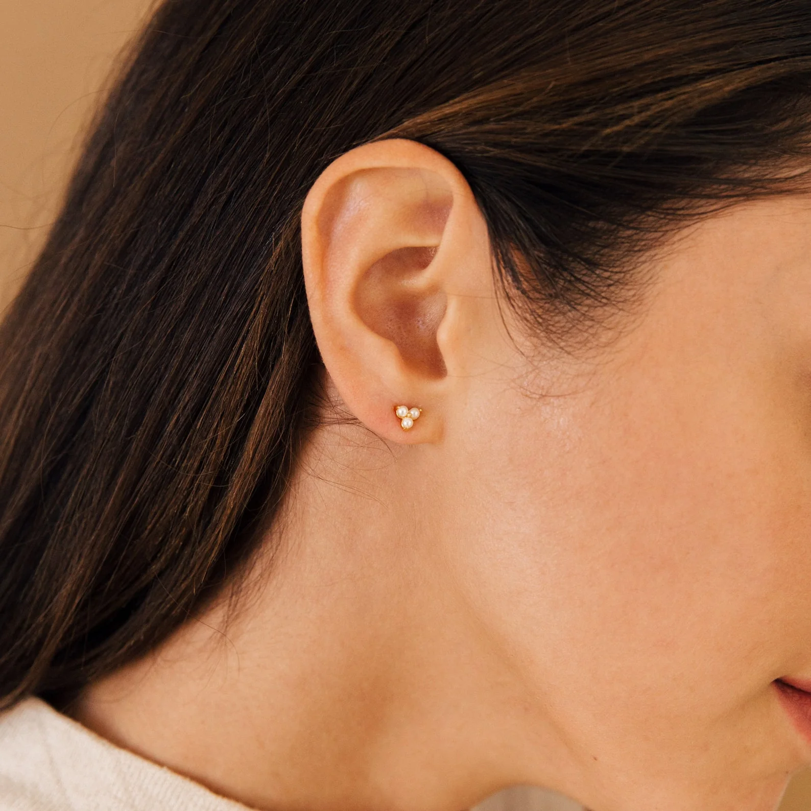 Maud Pearl Studs - Image 4
