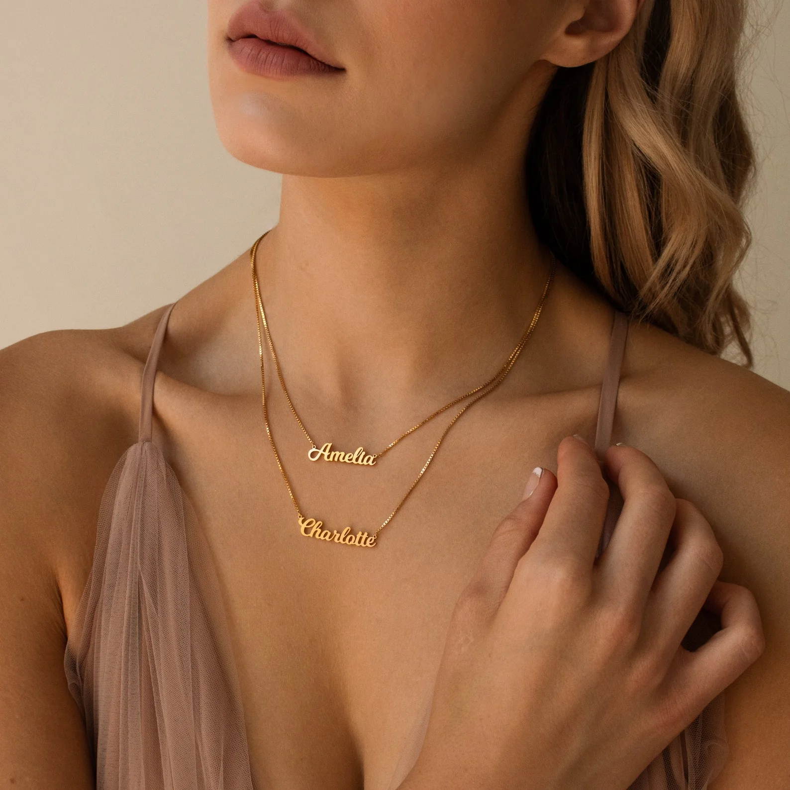 Mellow Double Name Necklace in Box Chain - Image 3