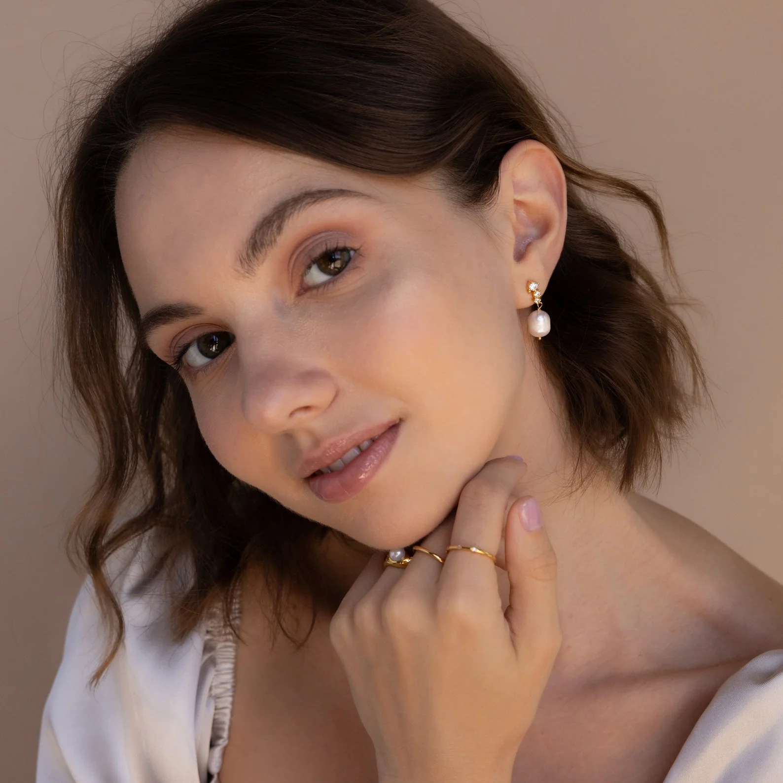 Millie Drop Earrings - Image 8