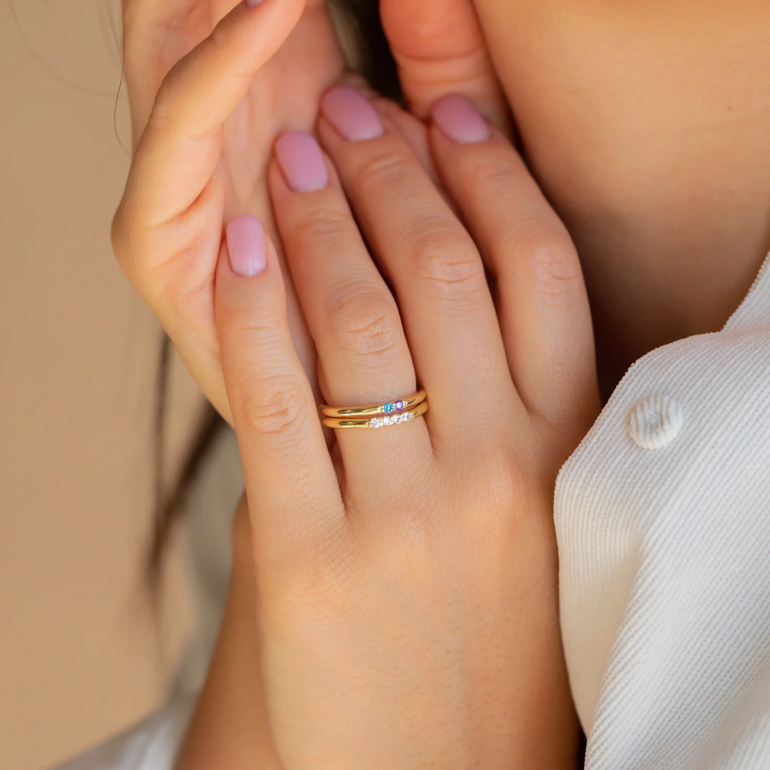 Mini Birthstone Ring in 18K Gold - Image 2