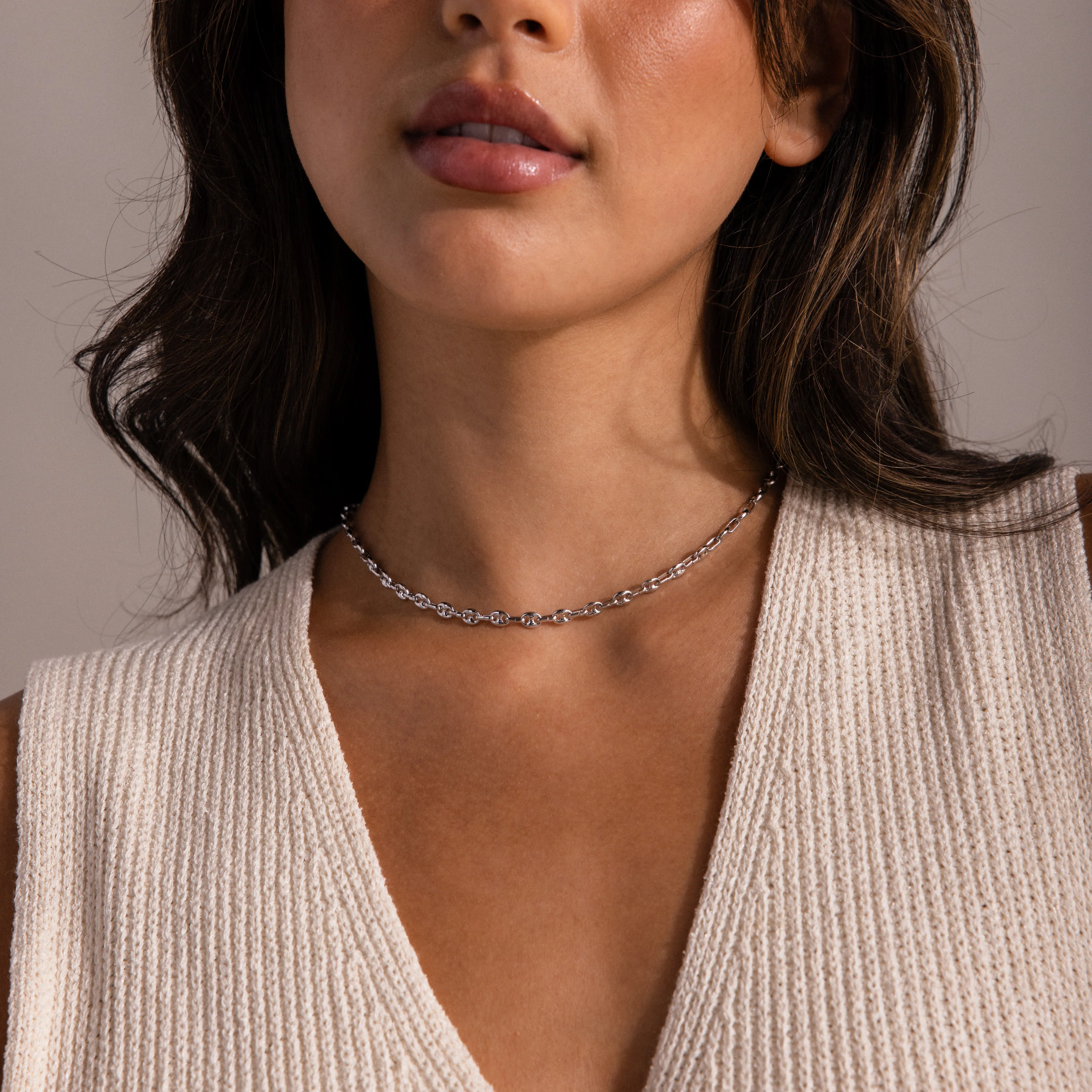Mini Mariner Chain Necklace in Silver - Image 4