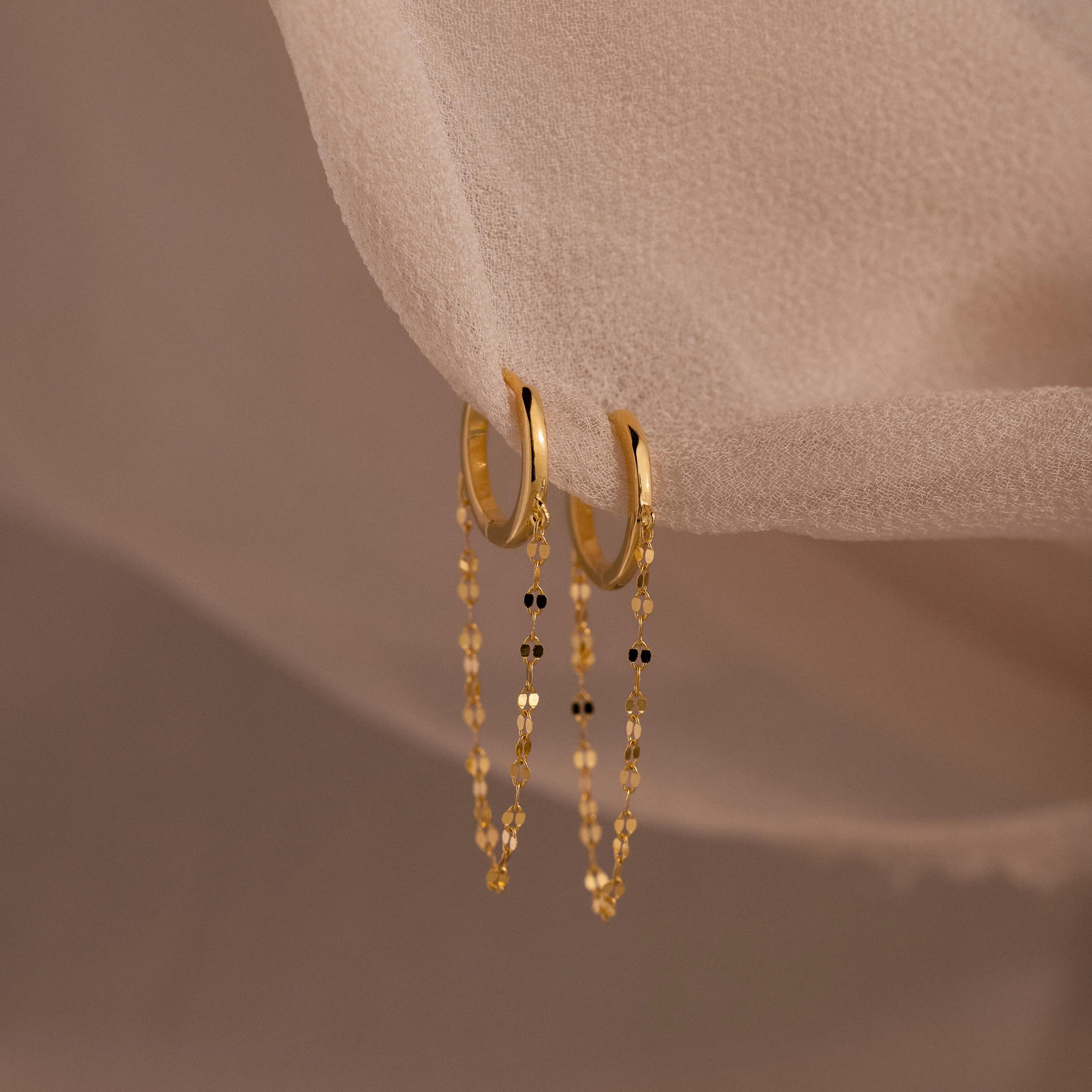 Mirror Chain Huggies