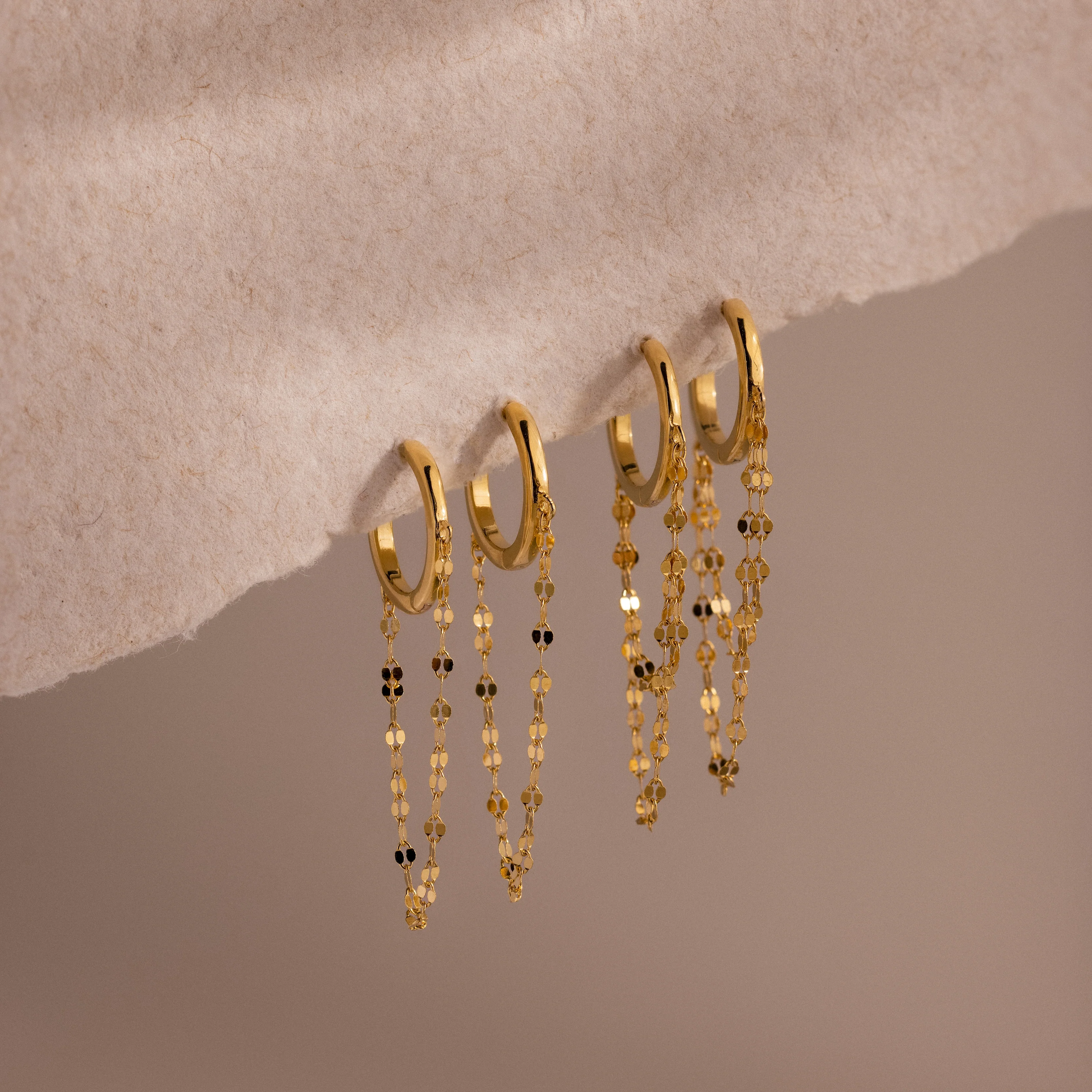 Mirror Chain Huggies - Image 8