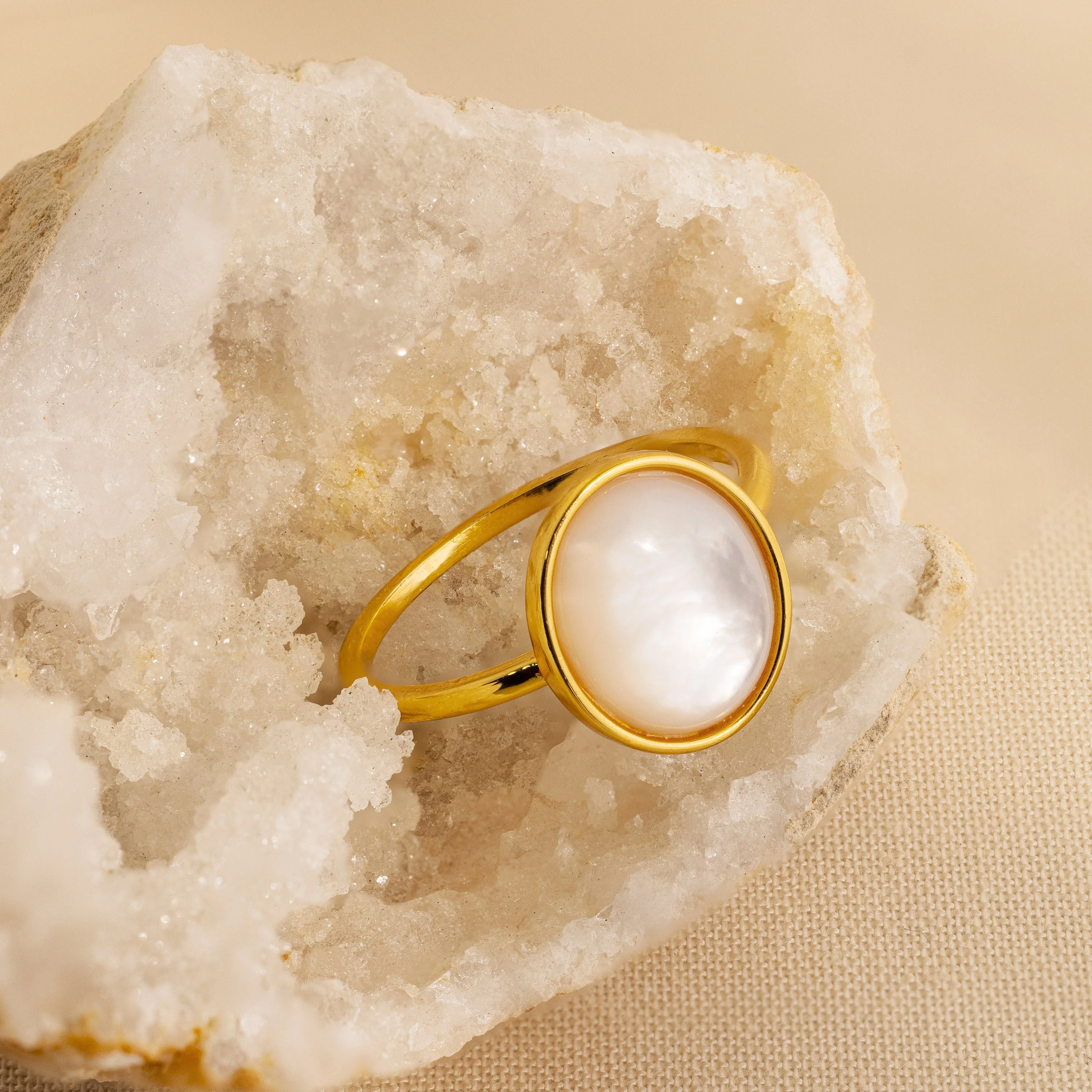 Mother of Pearl Signet Ring - Image 8