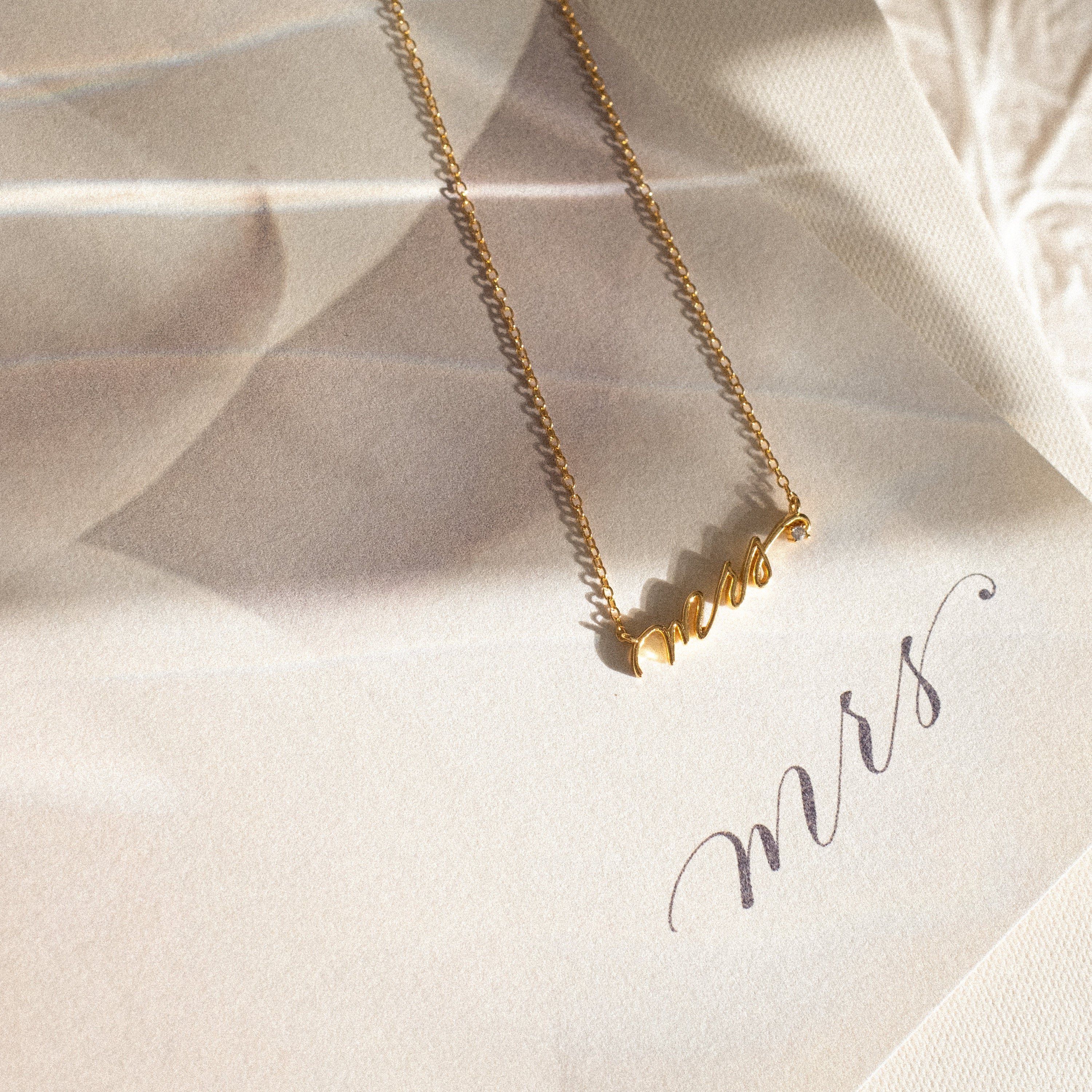 Mrs. Necklace in 18K Gold - Image 5