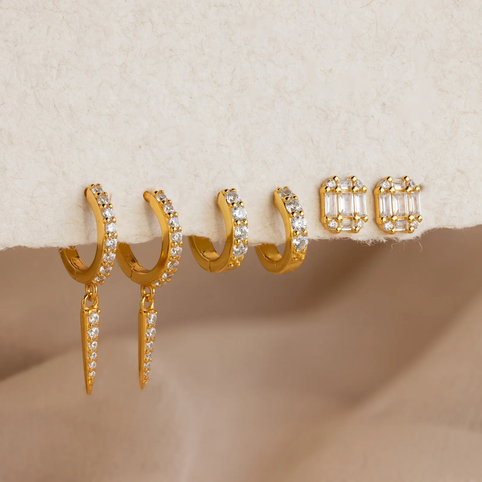 Mystery Earrings Box in 18K Gold - Image 4