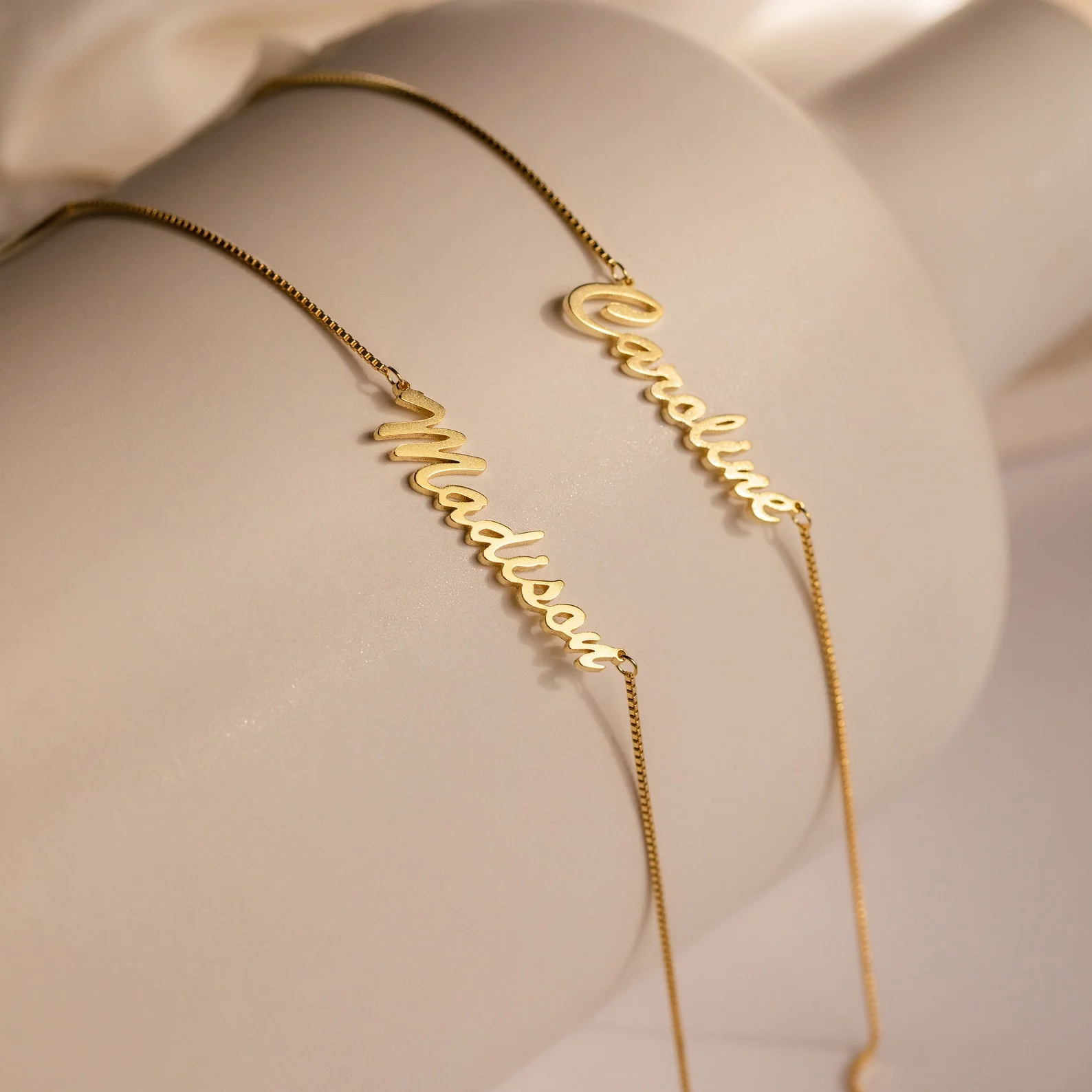 Natural Name Necklace in Box Chain - Image 3