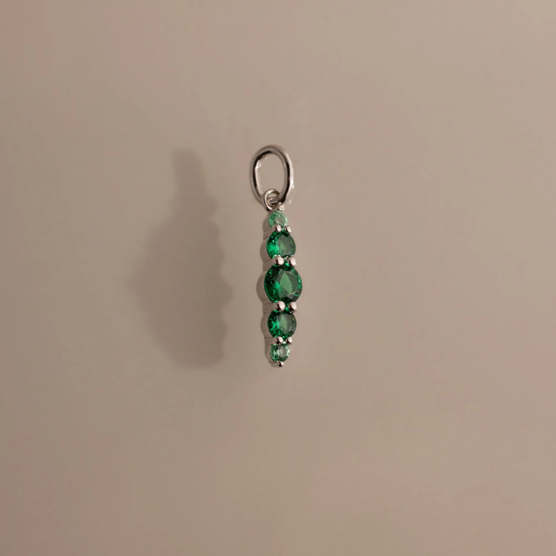 Ombre Lace Emerald Charm - Image 3