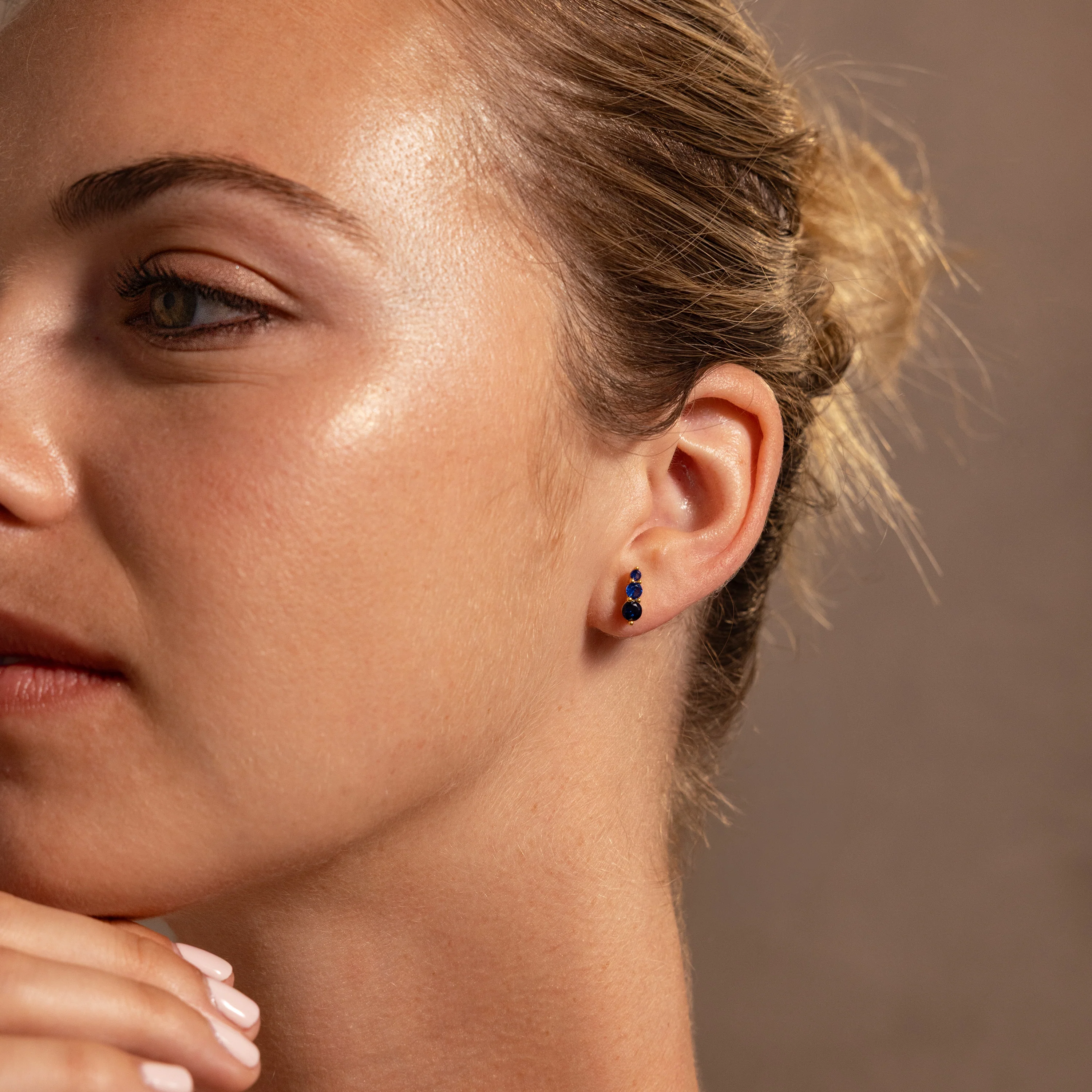 Ombre Sapphire Flatback Studs - Image 6