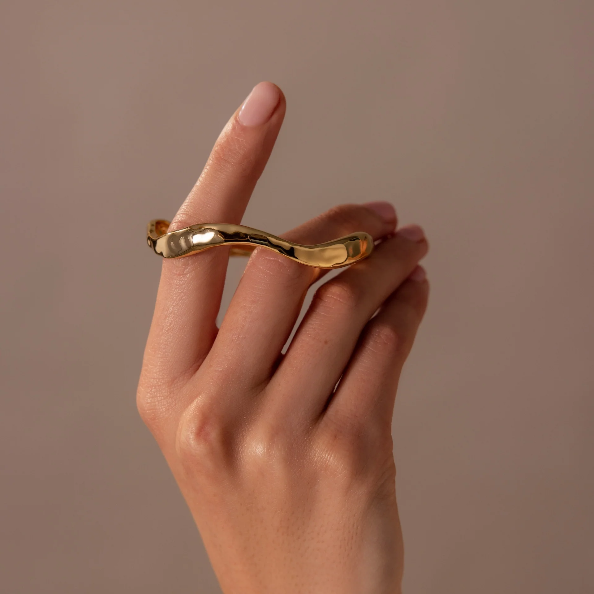 Organic Wavy Cuff Bracelet in 18K Gold - Image 5