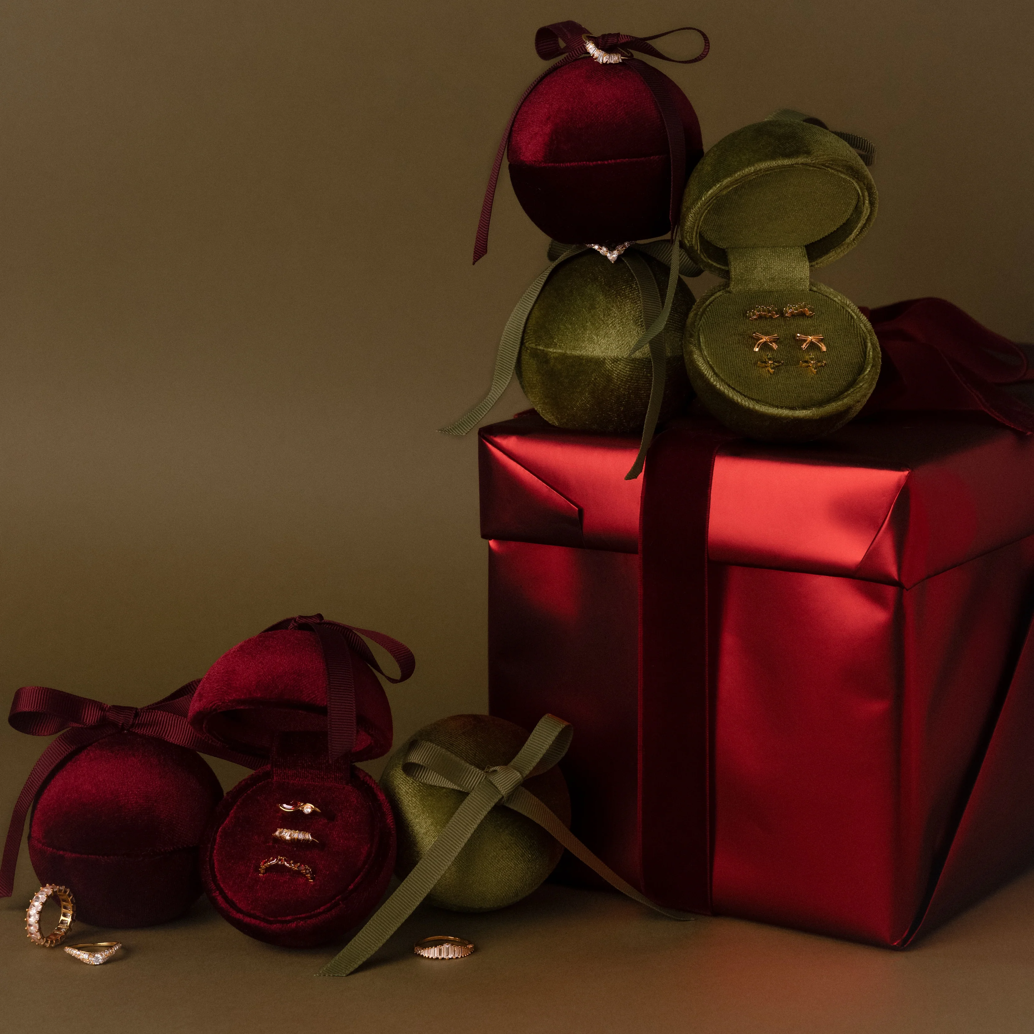 Ornament Jewelry Box - Image 11