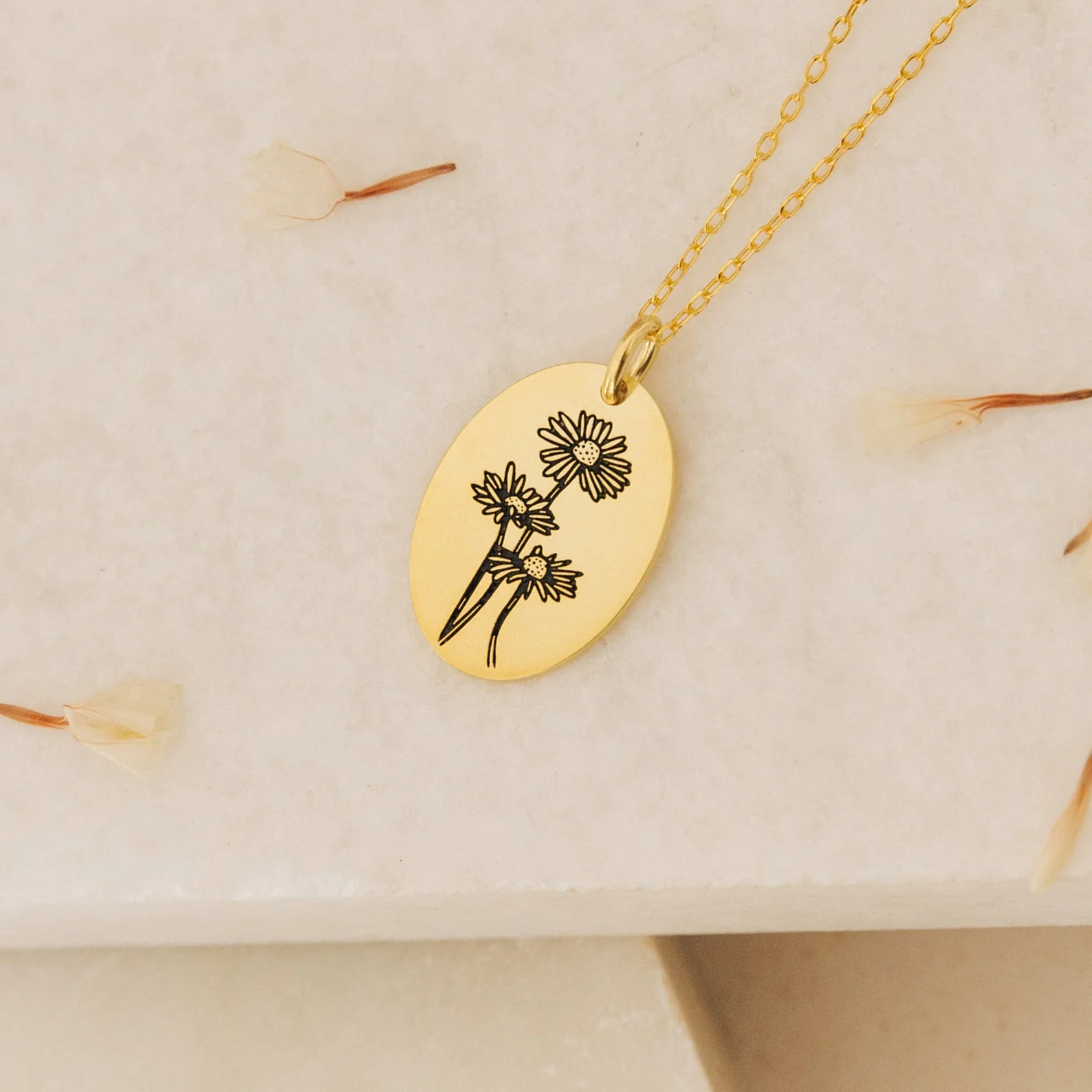 Oval Birth Flower Necklace in 18K Gold - Image 3