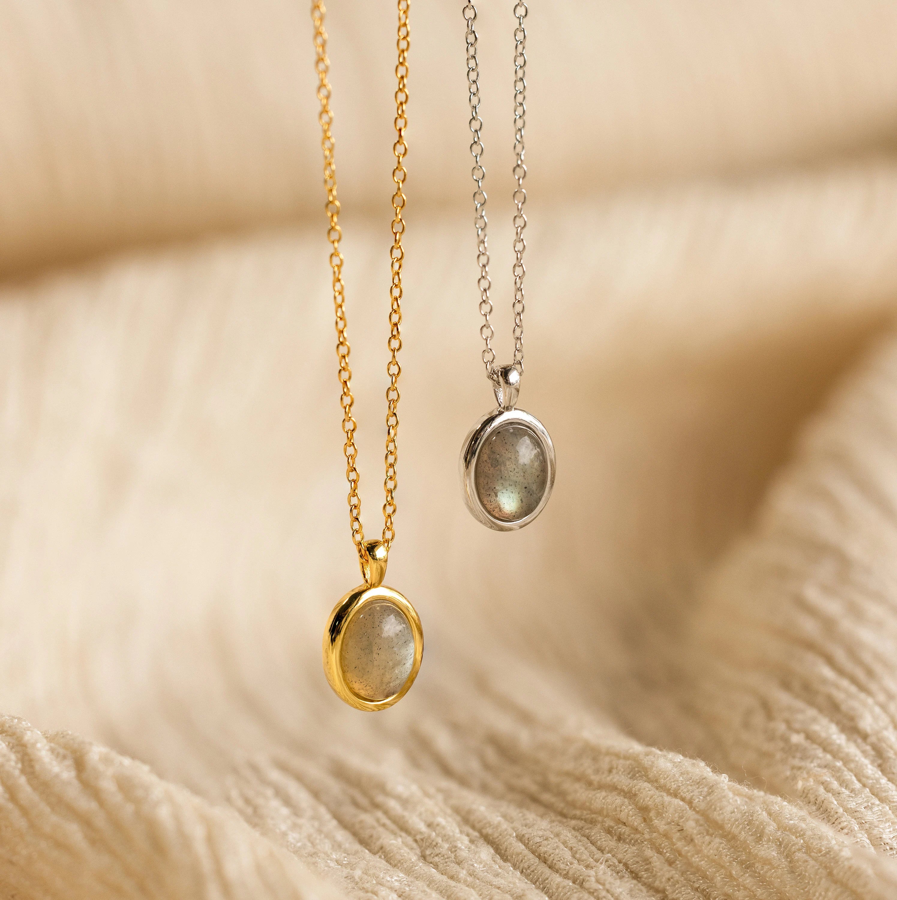 Oval Labradorite Pendant Necklace - Image 5