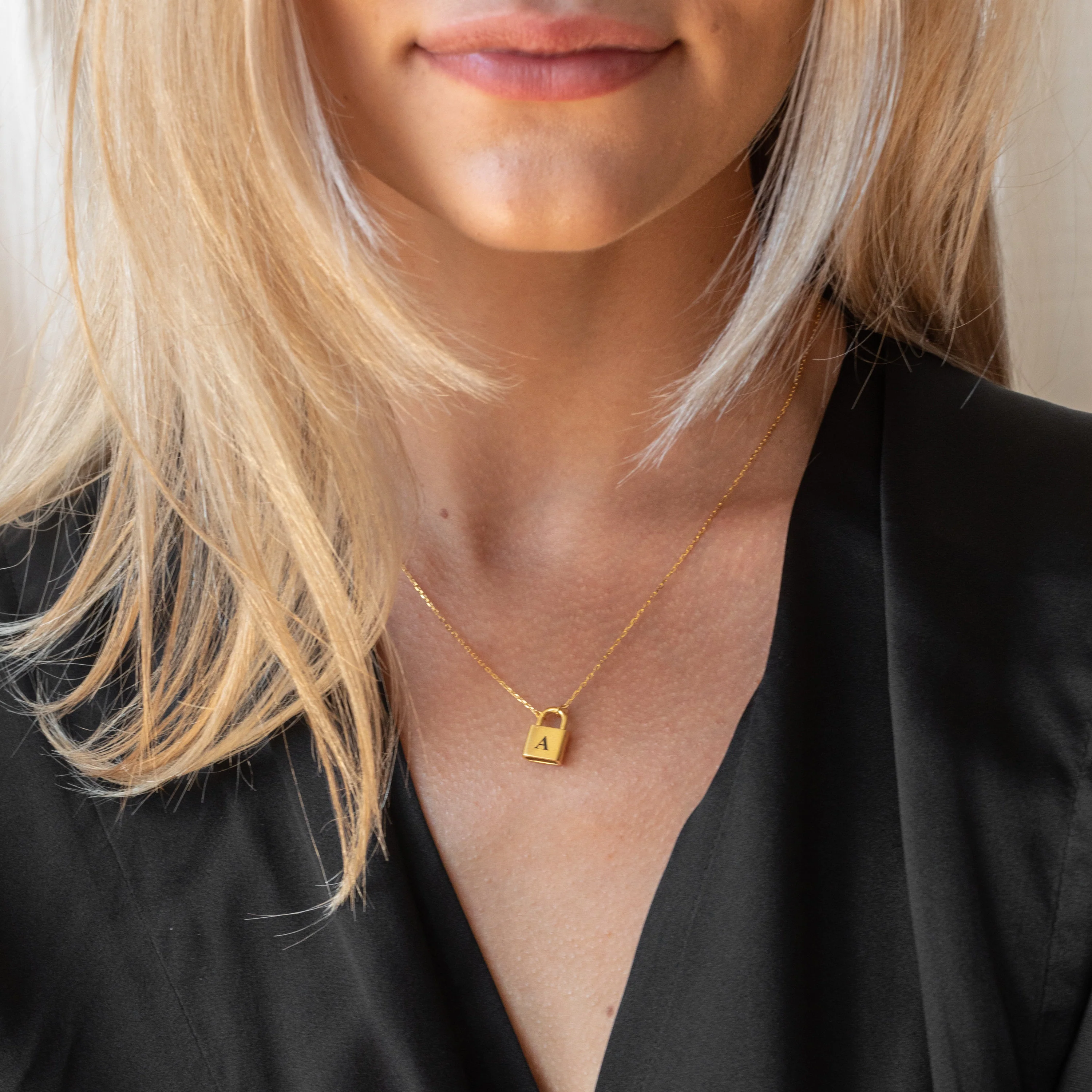 Padlock Necklace in 18K Gold - Image 4