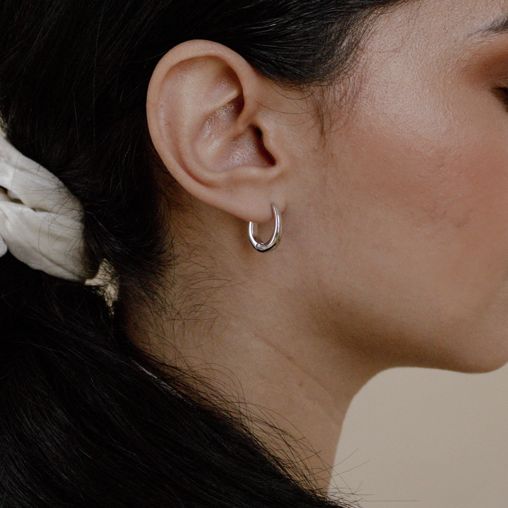 Paris Oval Hoops - Image 3