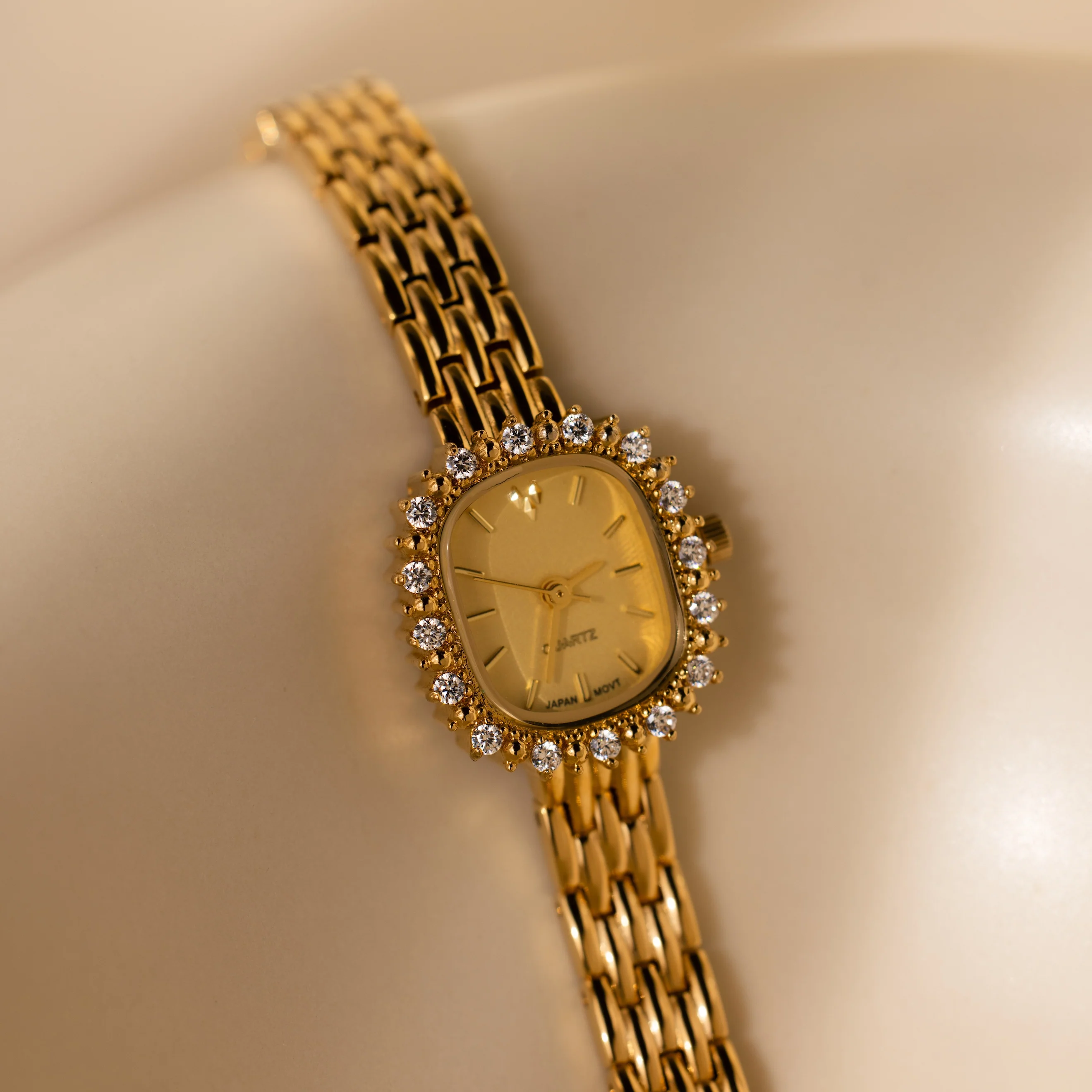 Pave Blossom Timepiece in Diamond - Image 6