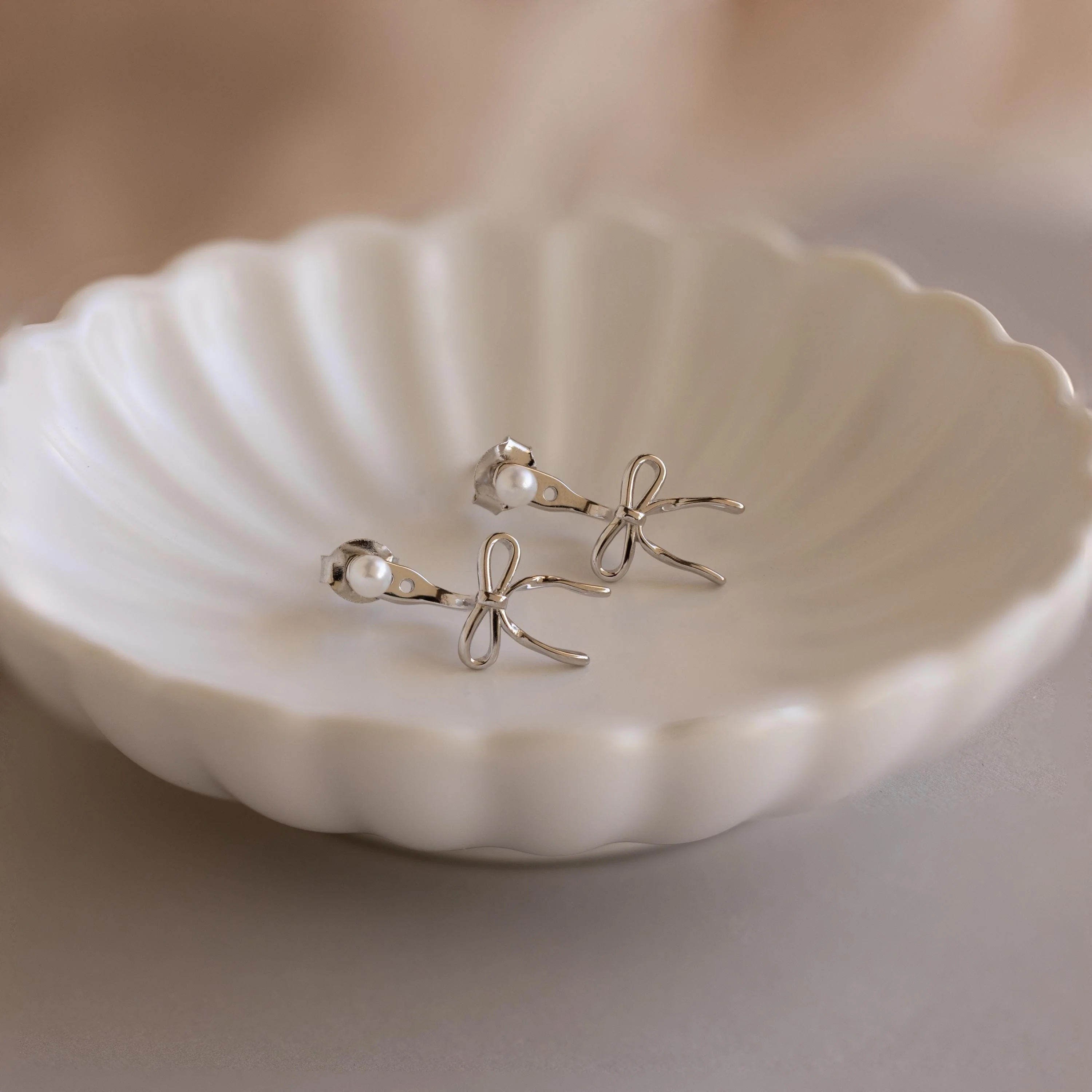 Pearl & Bow Ear Jackets - Image 4