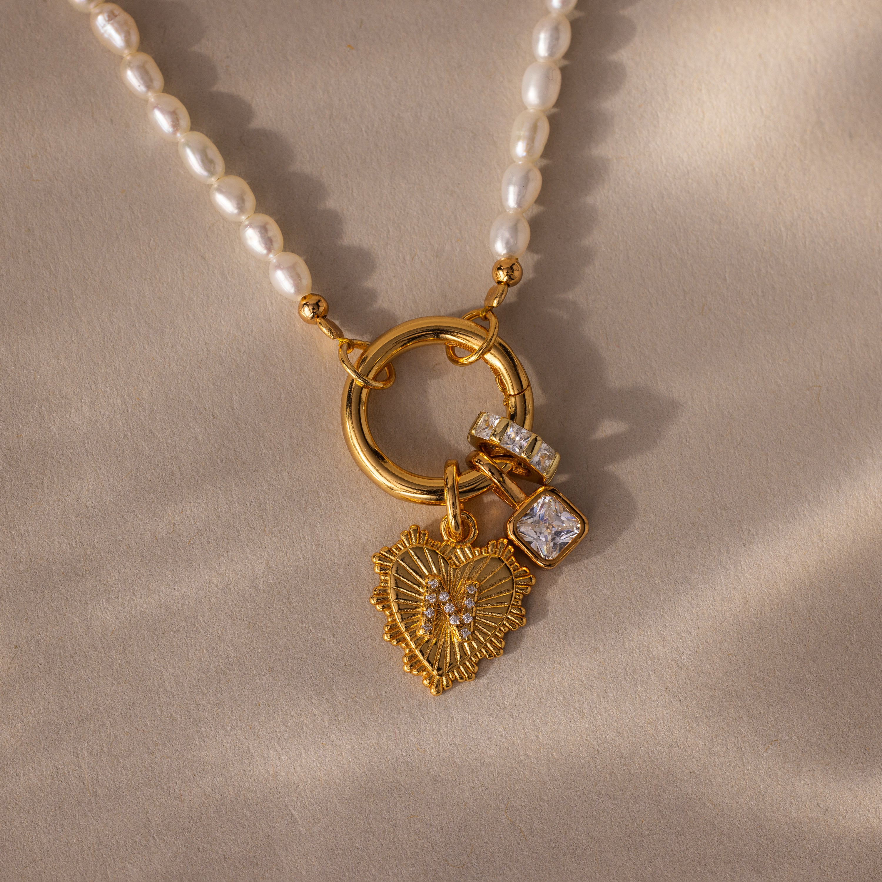 Pearl Chain Clasp Necklace in 18K Gold - Image 5