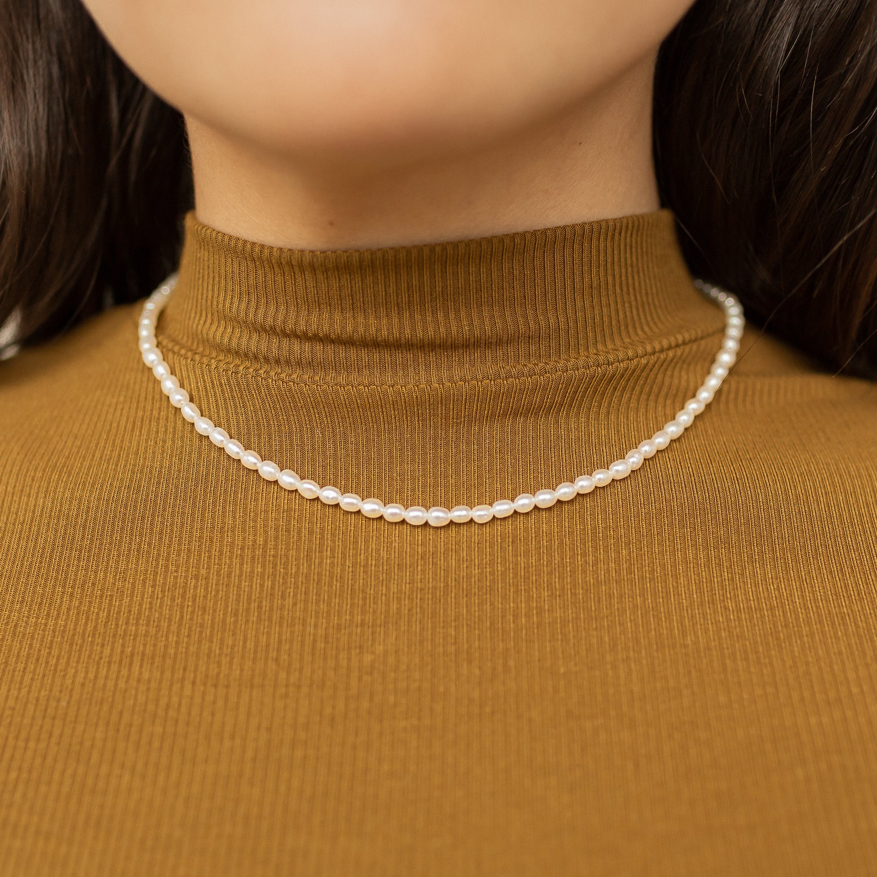 Pearl Choker Necklace - Image 4
