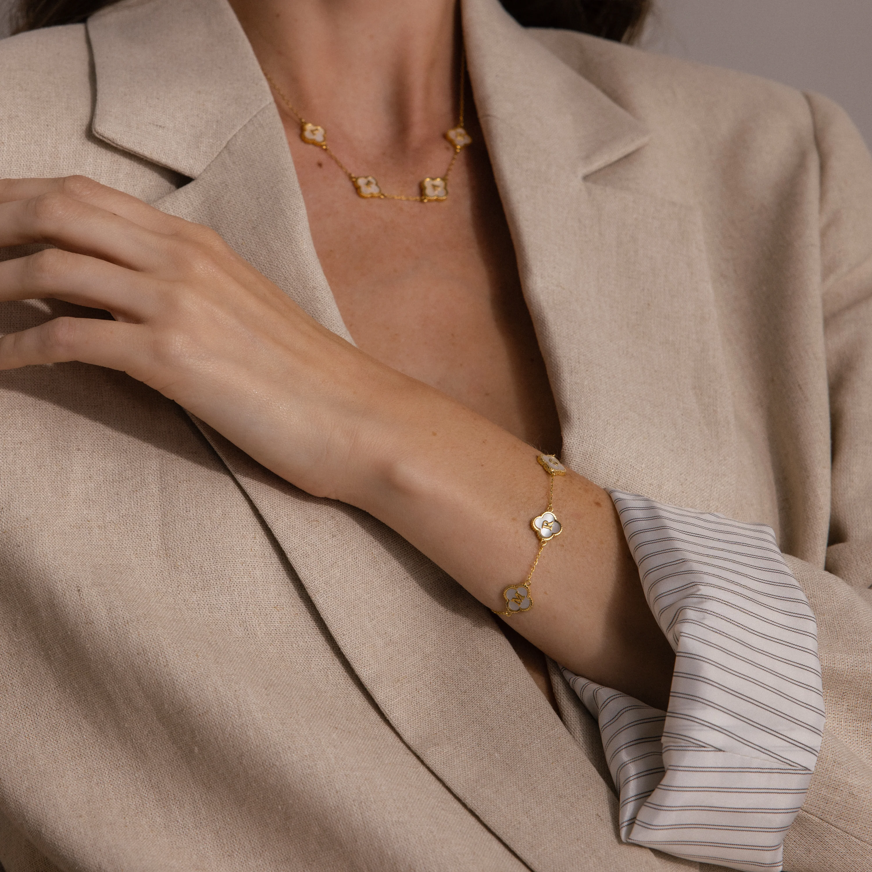 Pearl Clover Letter Bracelet in 18K Gold - Image 4