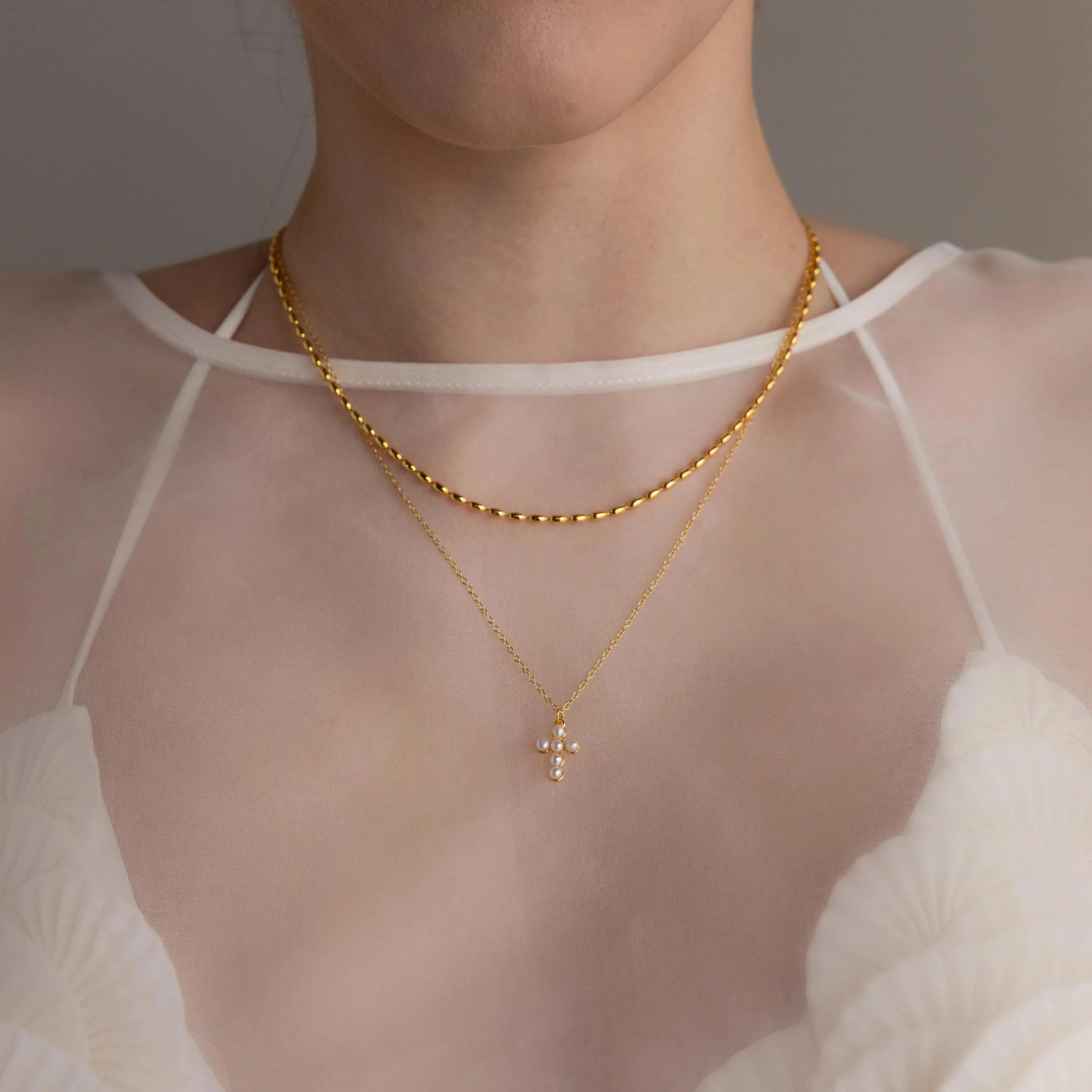 Pearl Cross Necklace in 18K Gold - Image 6